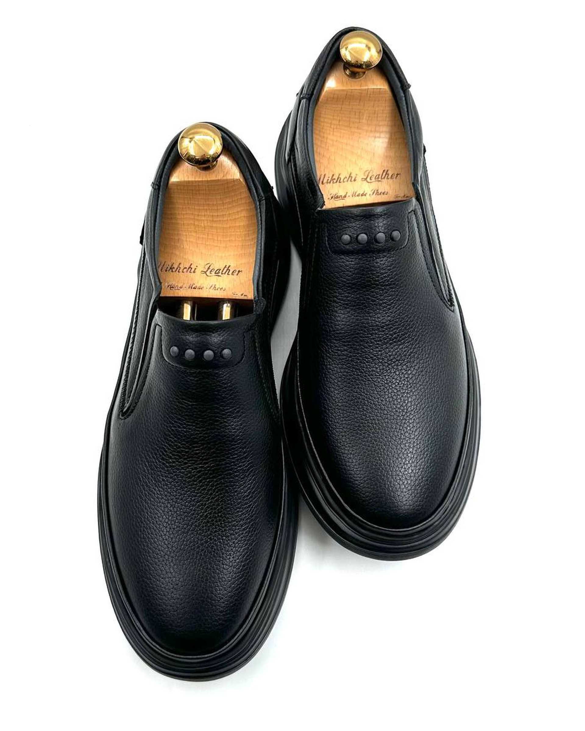 کفش چرم مردانه کژوال راحتی طبی مشکی چرم میخچی Mikhchi Leather مدل H15