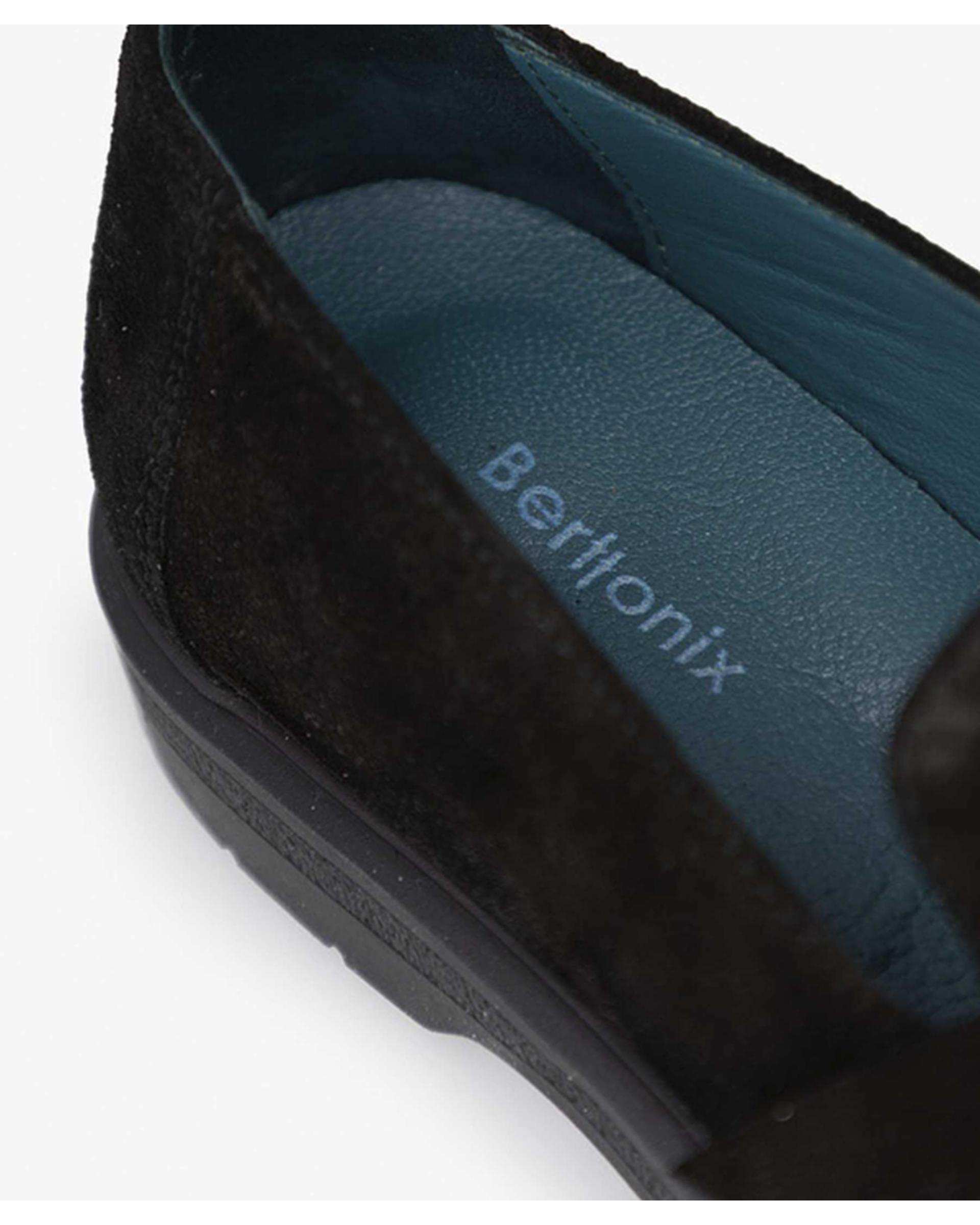 کفش چرم زنانه کژوال طبی مشکی برتونیکس Berttonix کد H-4030