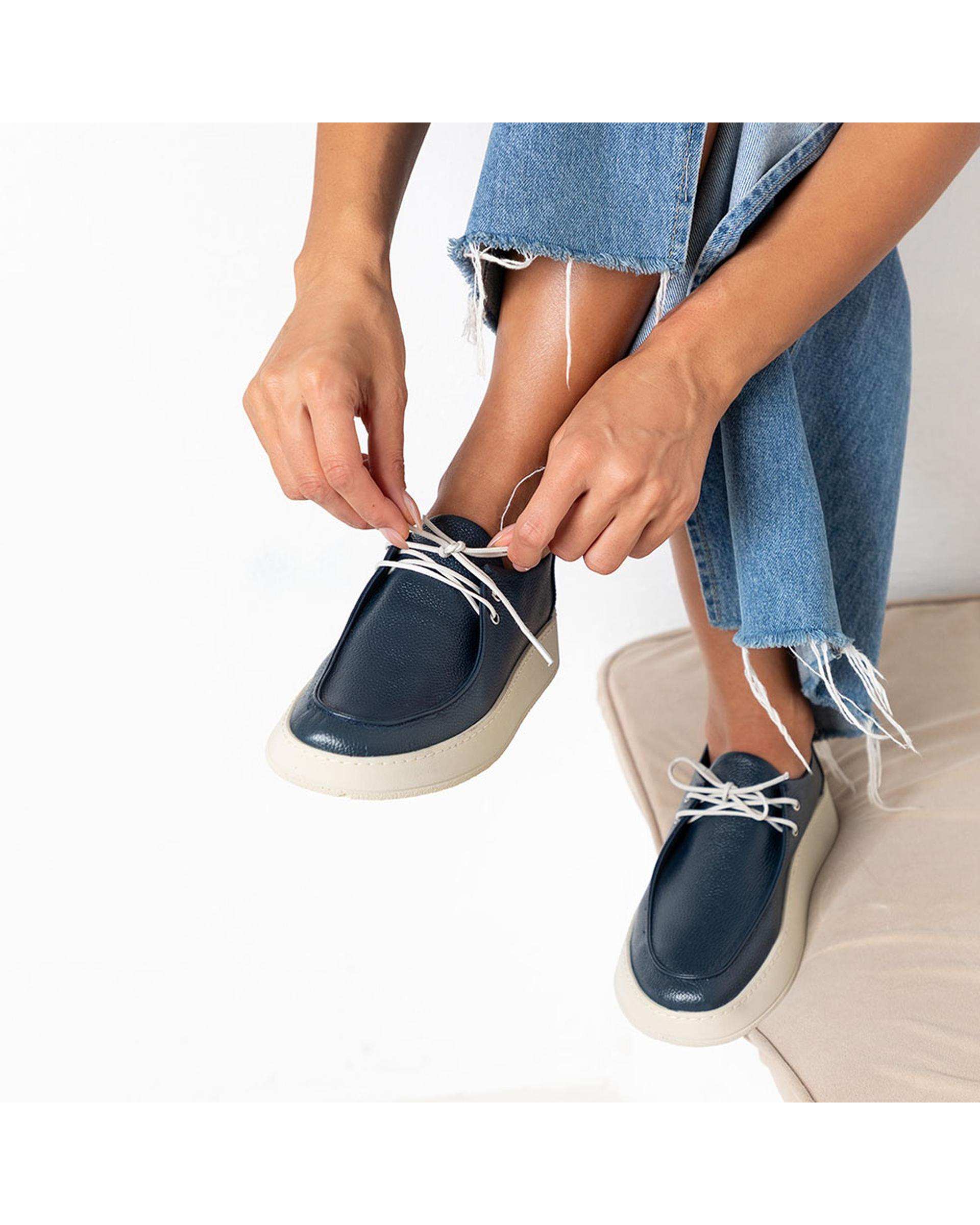 کفش چرم زنانه کژوال طبی سرمه ای برتونیکس Berttonix کد A-4025