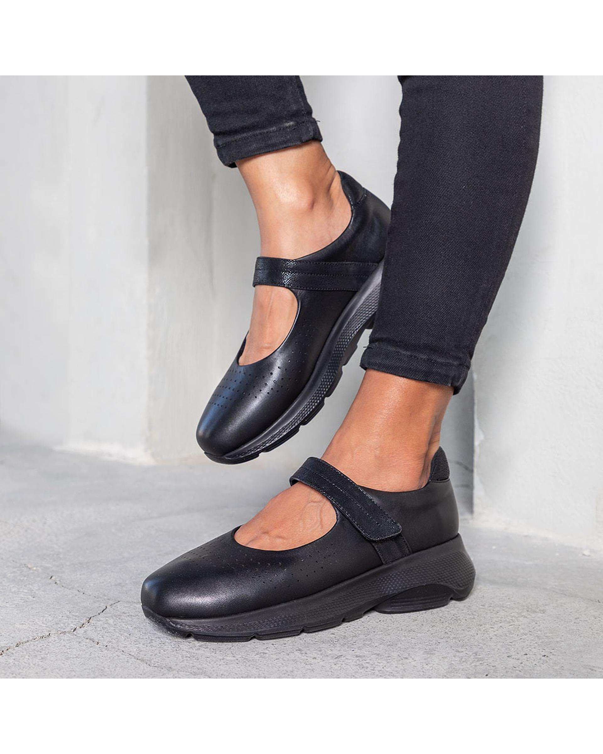 کفش چرم زنانه کژوال طبی مشکی برتونیکس Berttonix کد A-4020