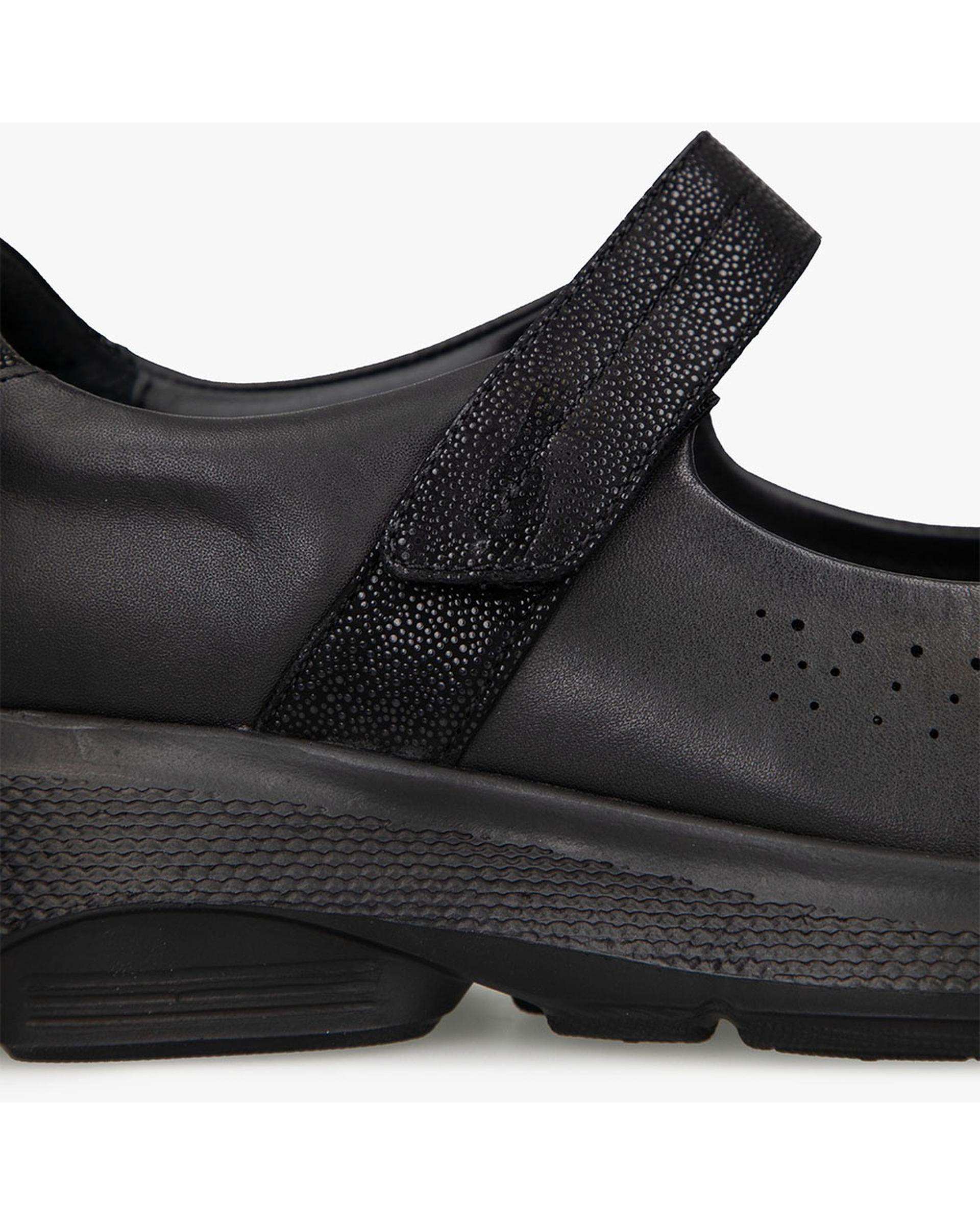 کفش چرم زنانه کژوال طبی مشکی برتونیکس Berttonix کد A-4020