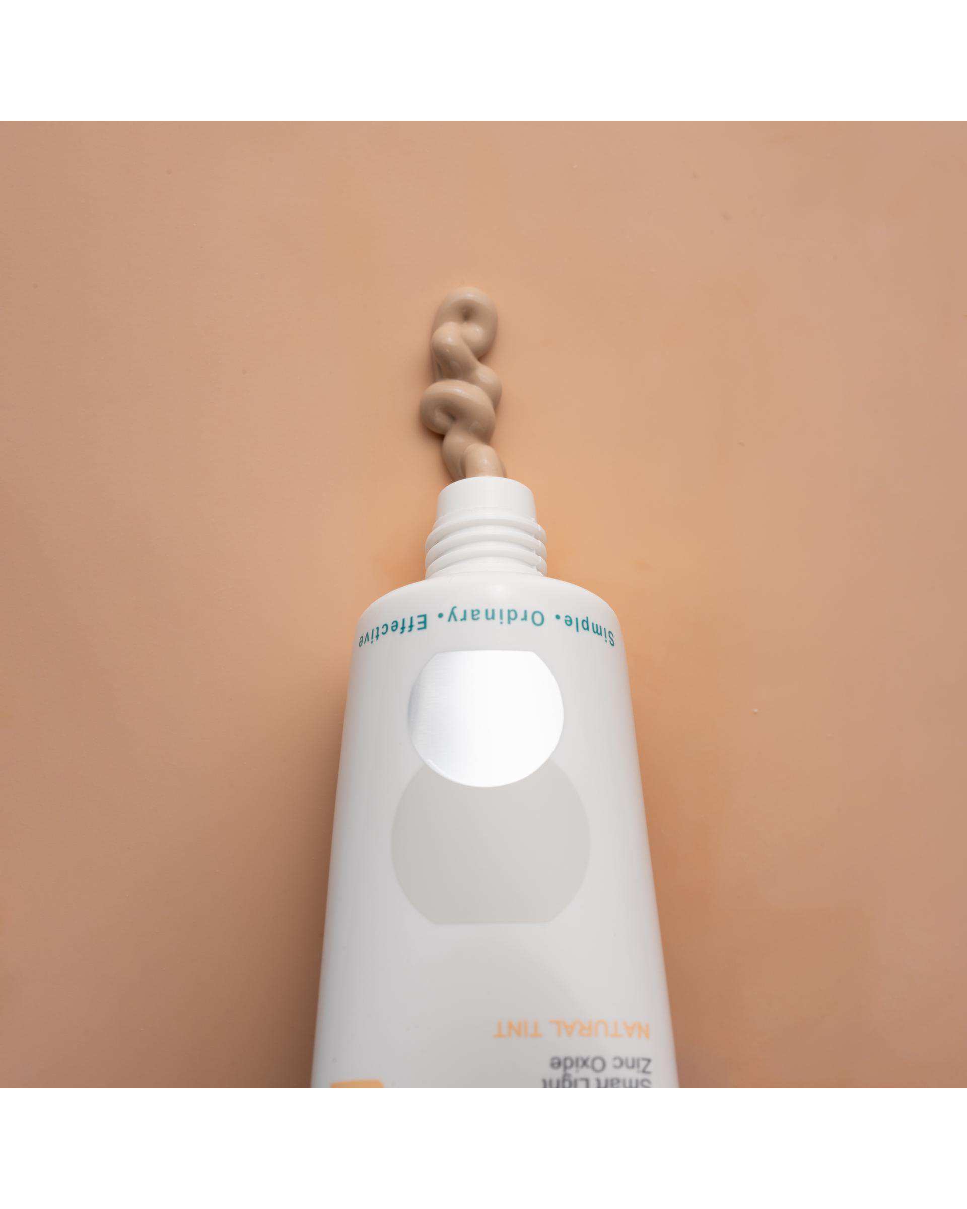 کرم ضد آفتاب فیزیکال رنگی SPF50 برایت مکس Bright Max مدل Tone Bright حجم 40ml