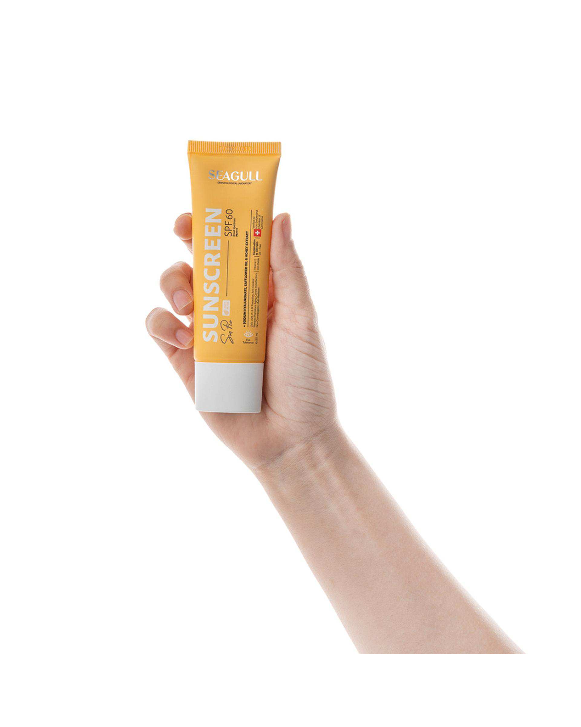 کرم ضد آفتاب رنگی SPF60 سی گل بژ روشن حجم 50ml