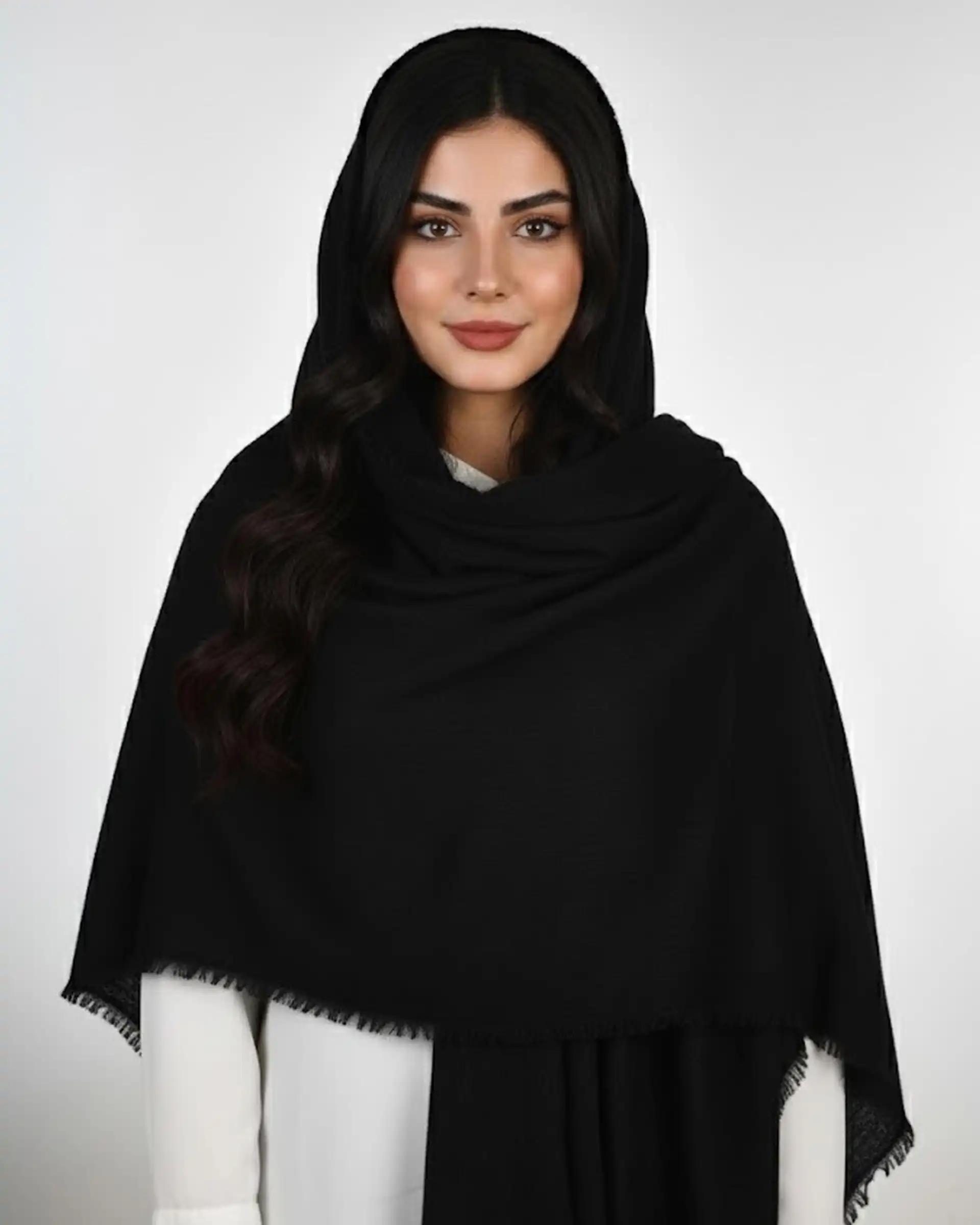 شال زنانه برشکا گرم بالا آماهی Amahi طرح ریشه پرزی