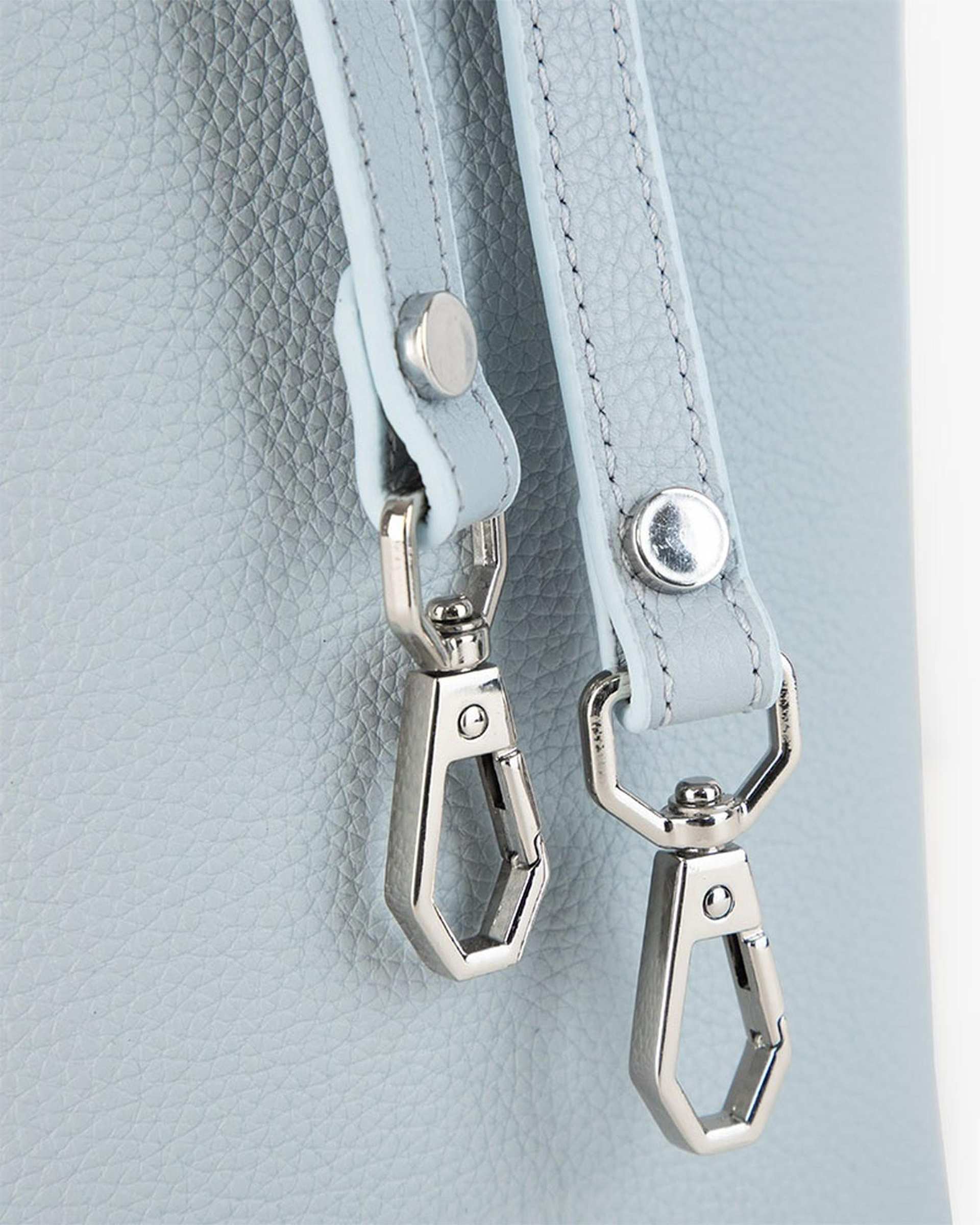 کیف چرم دوشی زنانه آبی برتونیکس Berttonix کد 4042