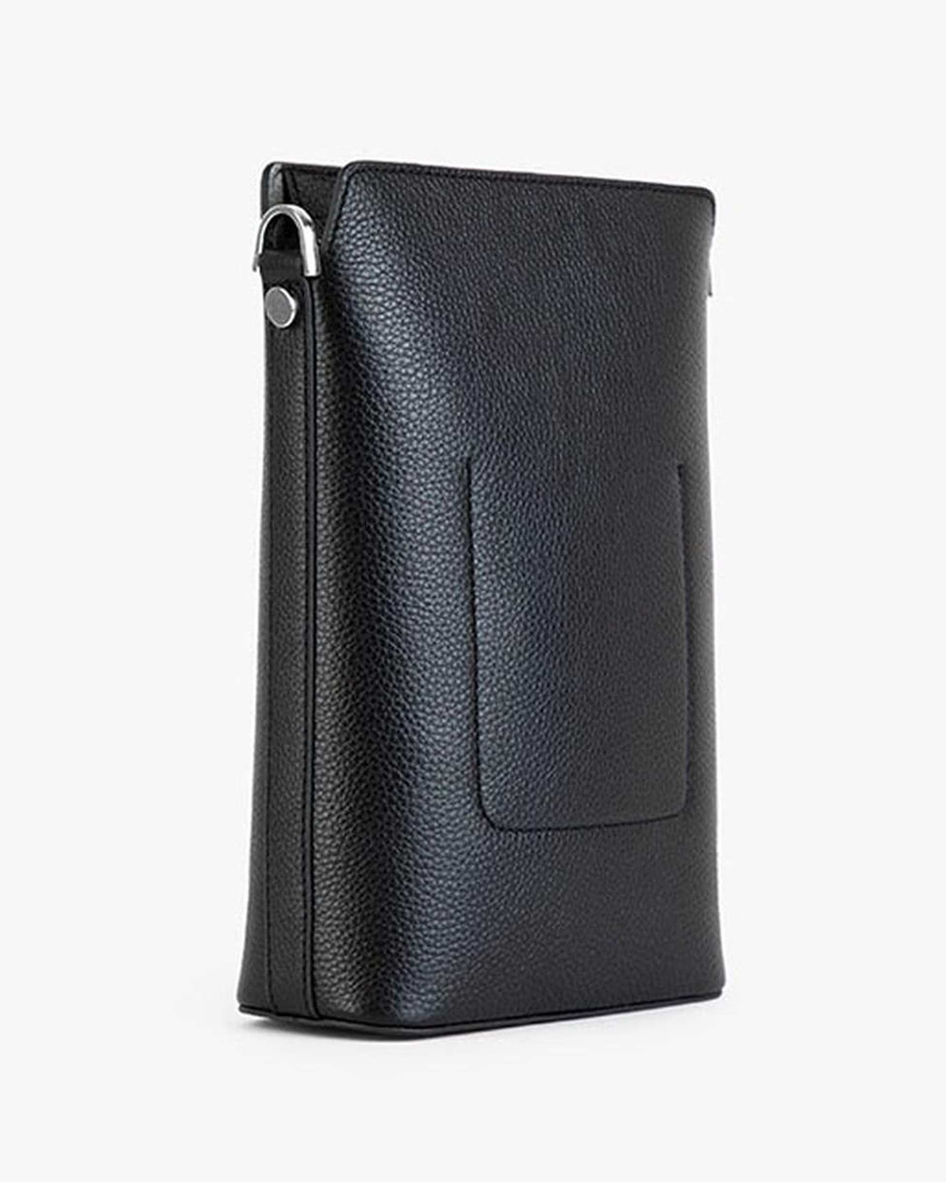 کیف چرم دوشی زنانه مشکی برتونیکس Berttonix کد 4042