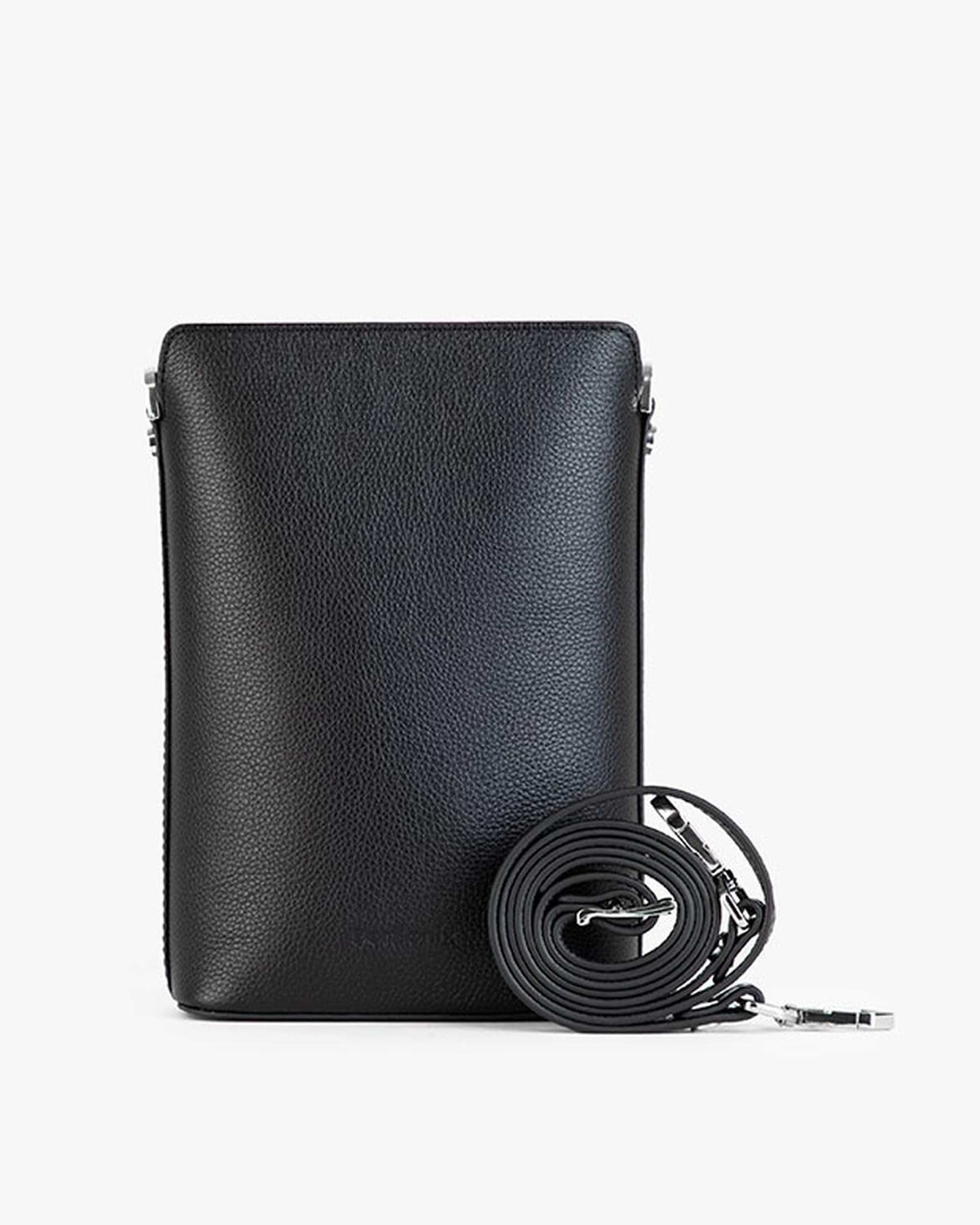 کیف چرم دوشی زنانه مشکی برتونیکس Berttonix کد 4042