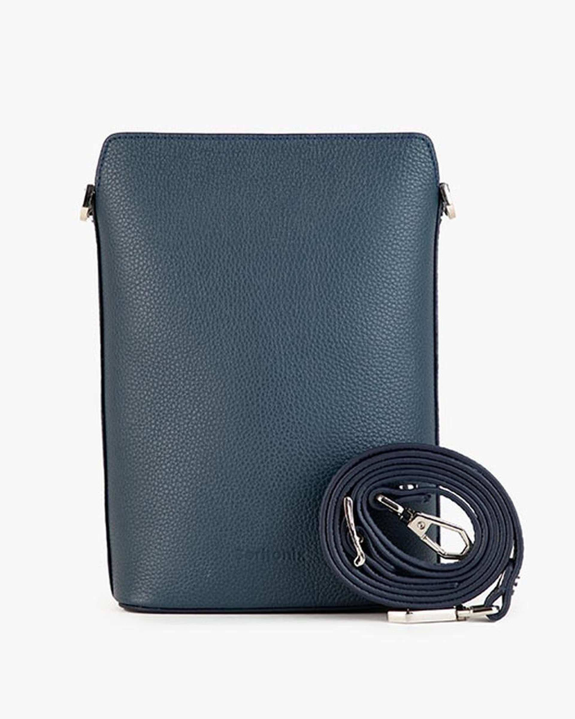 کیف چرم دوشی زنانه سرمه ای برتونیکس Berttonix کد 4042