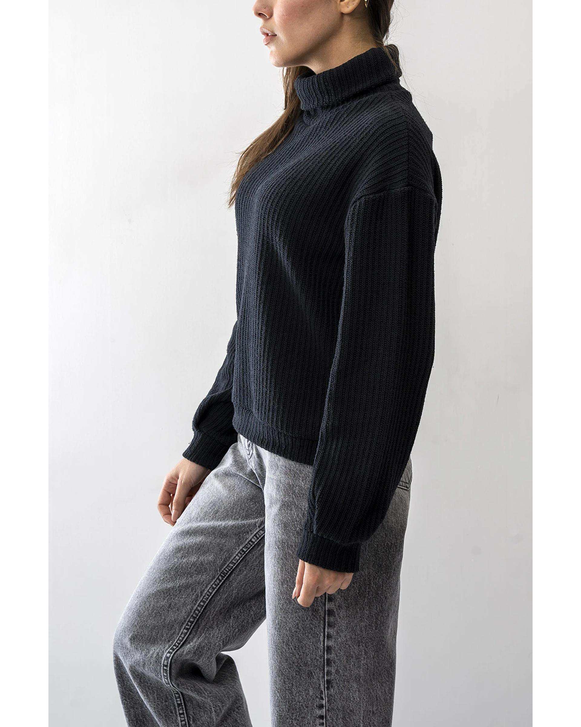 پلیور زنانه یقه اسکی مشکی آر ان اس RNS کد 11232589