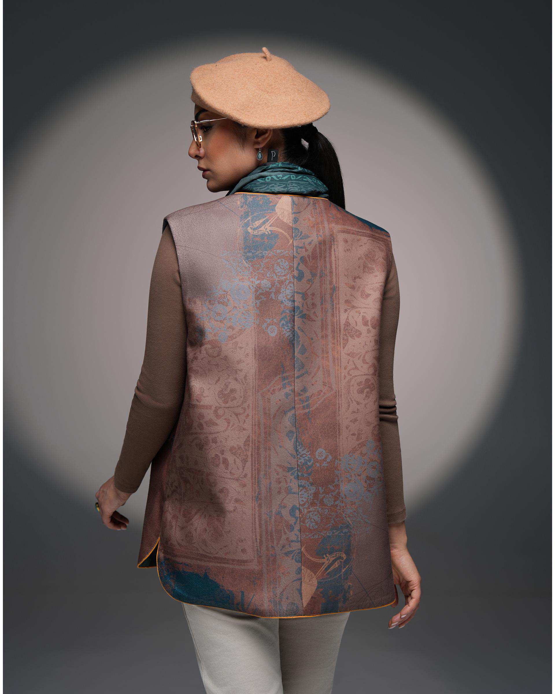 وست زنانه قهوه ای سبز طاقه چیان Taghechian مدل کیمیای جان