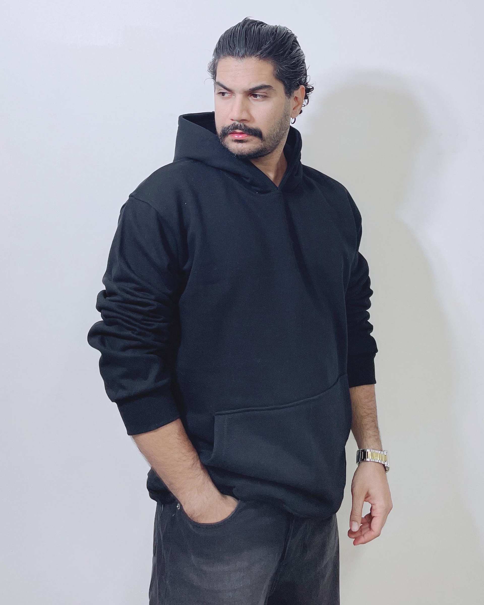 هودی مردانه بیسیک لانگ مشکی دیورسو Diverso کد 4815