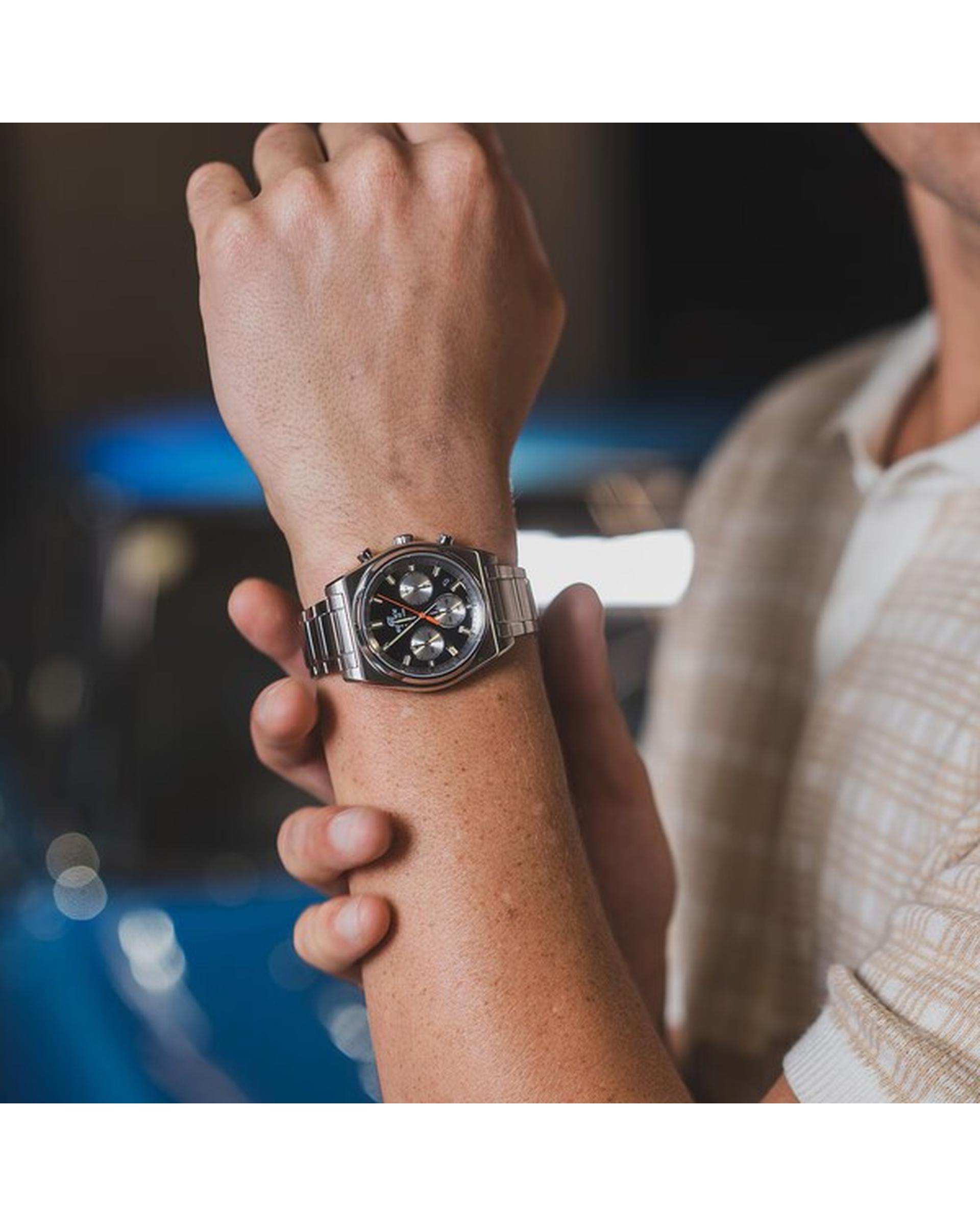 ساعت مچی مردانه عقربه ای کاسیو Casio مدل EFB-730D-1AVUDF