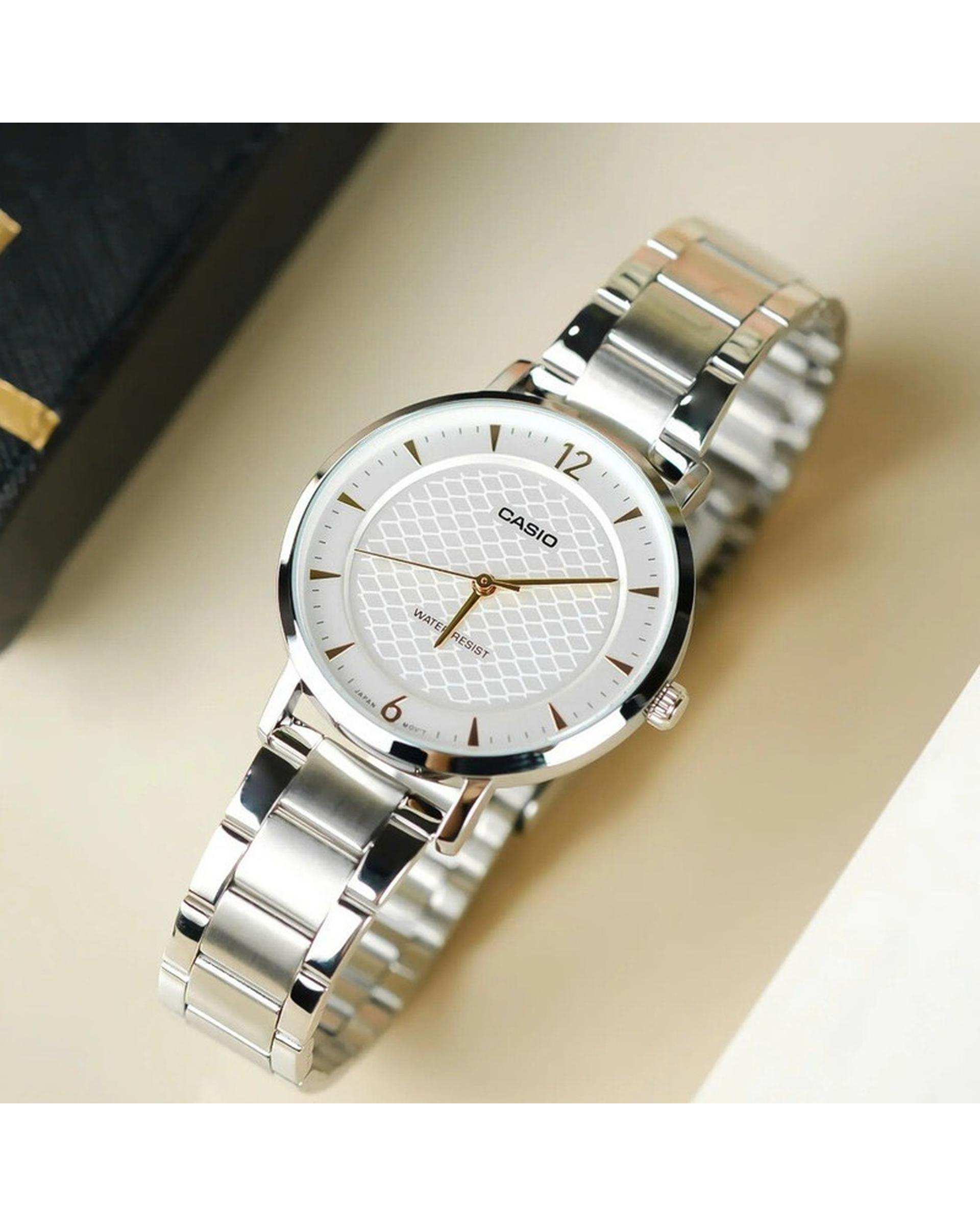 ساعت مچی زنانه عقربه ای کاسیو Casio مدل LTP-VT04D-7ADF