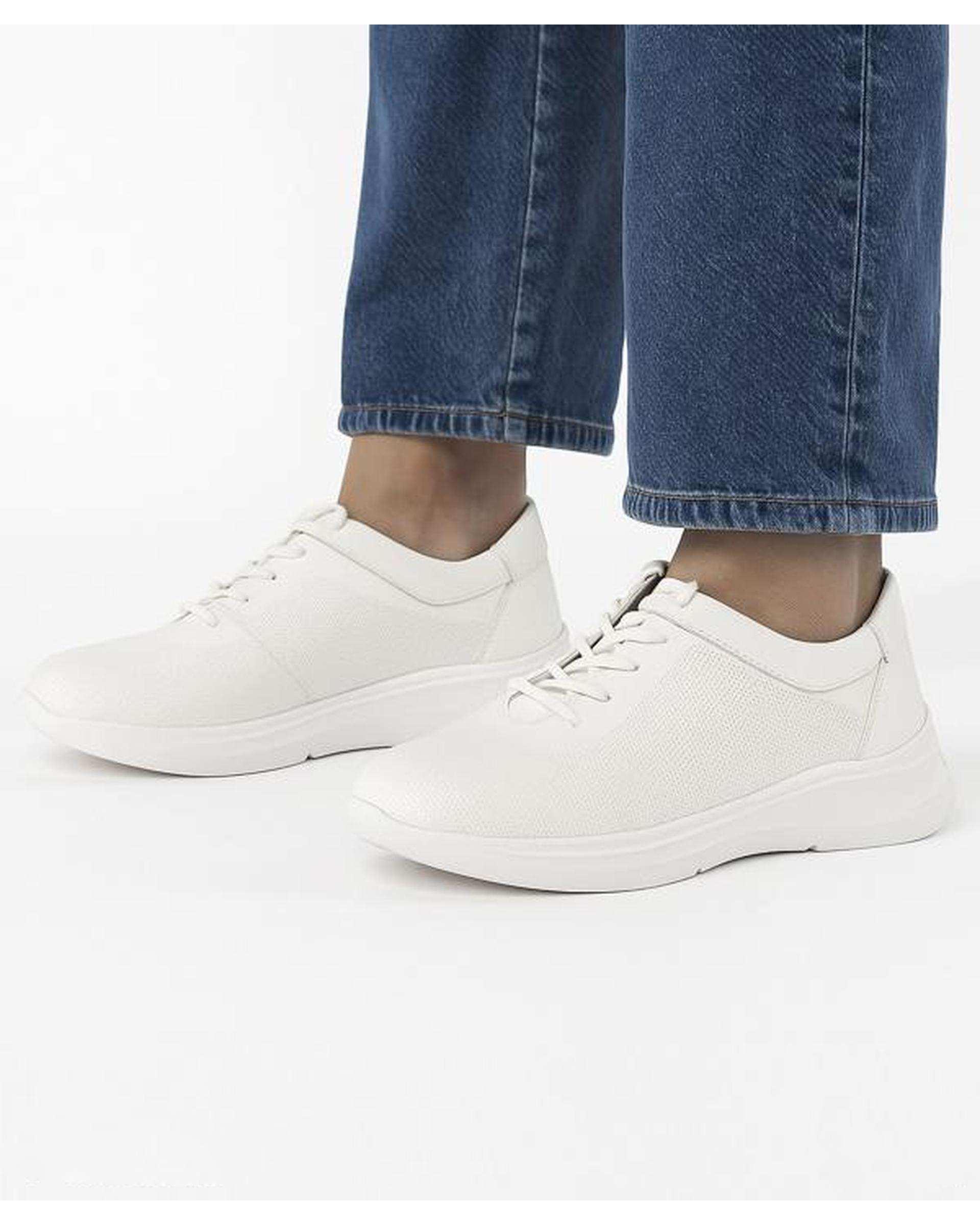 کفش چرم زنانه کژوال سفید ایران طب Iran Teb مدل دایا 204898