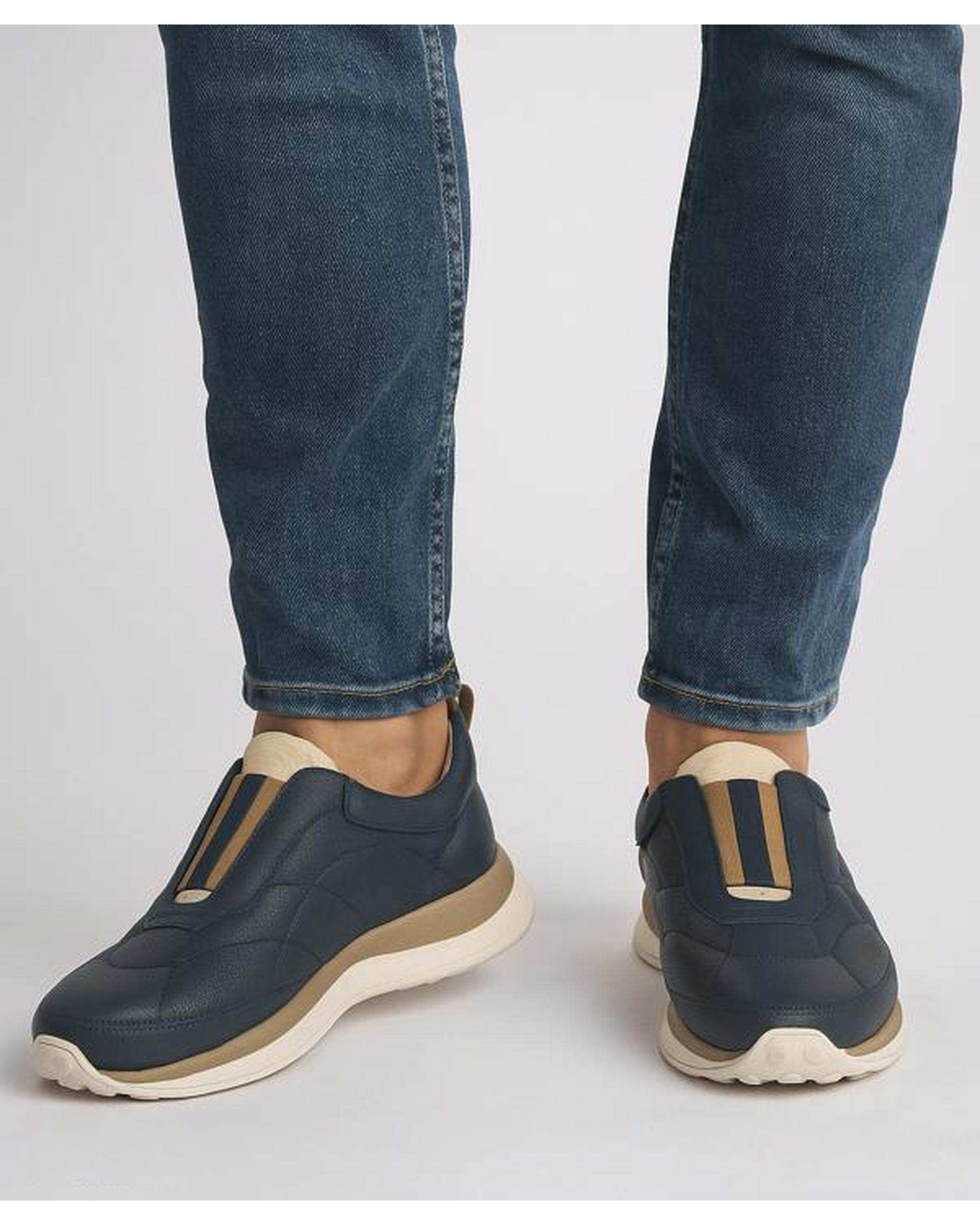 کفش چرم زنانه کژوال سرمه ای ایران طب Iran Teb مدل ابریشم کشی 205131