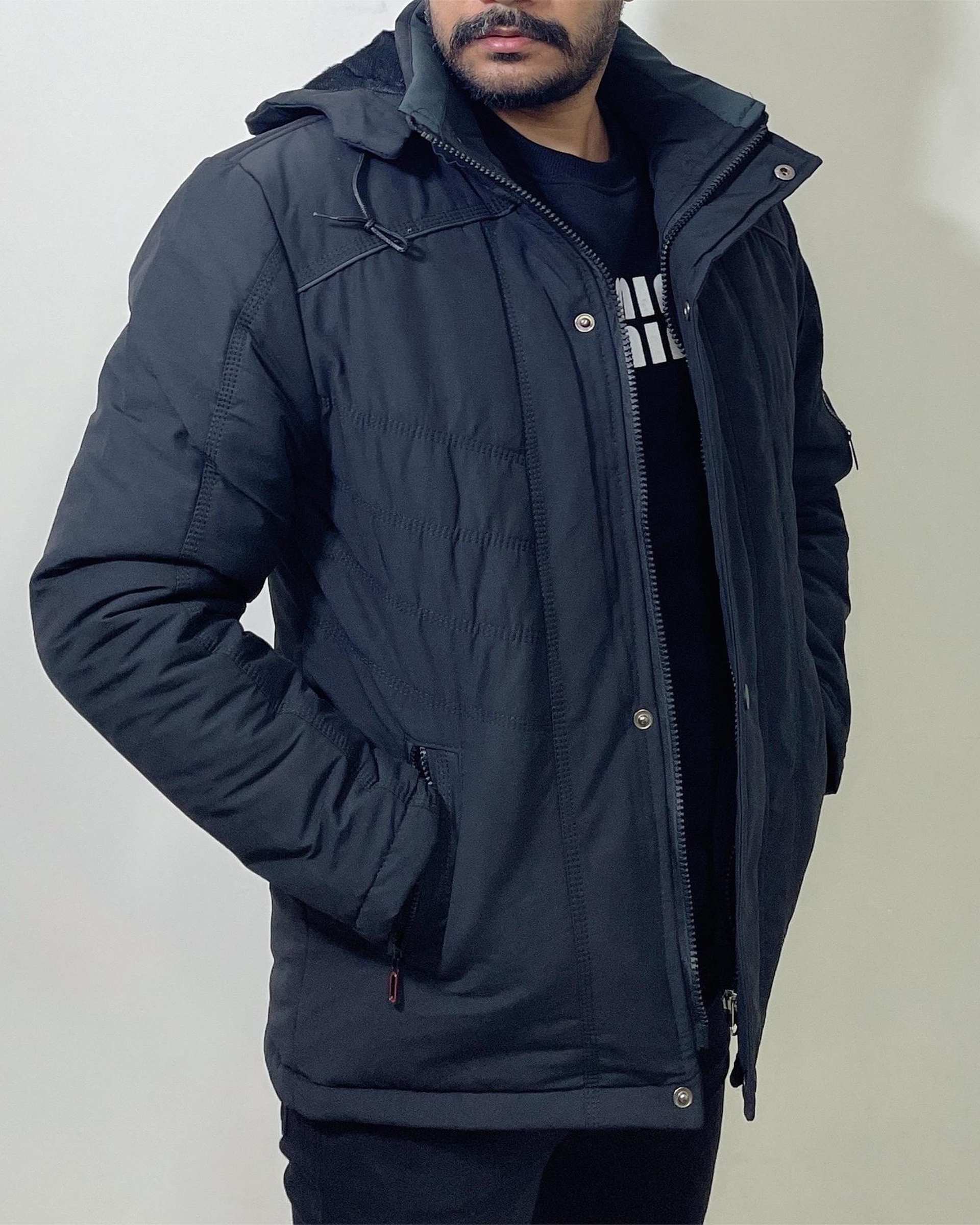 کاپشن مردانه ضد آب کورتکس مشکی دیورسو Diverso کد4833