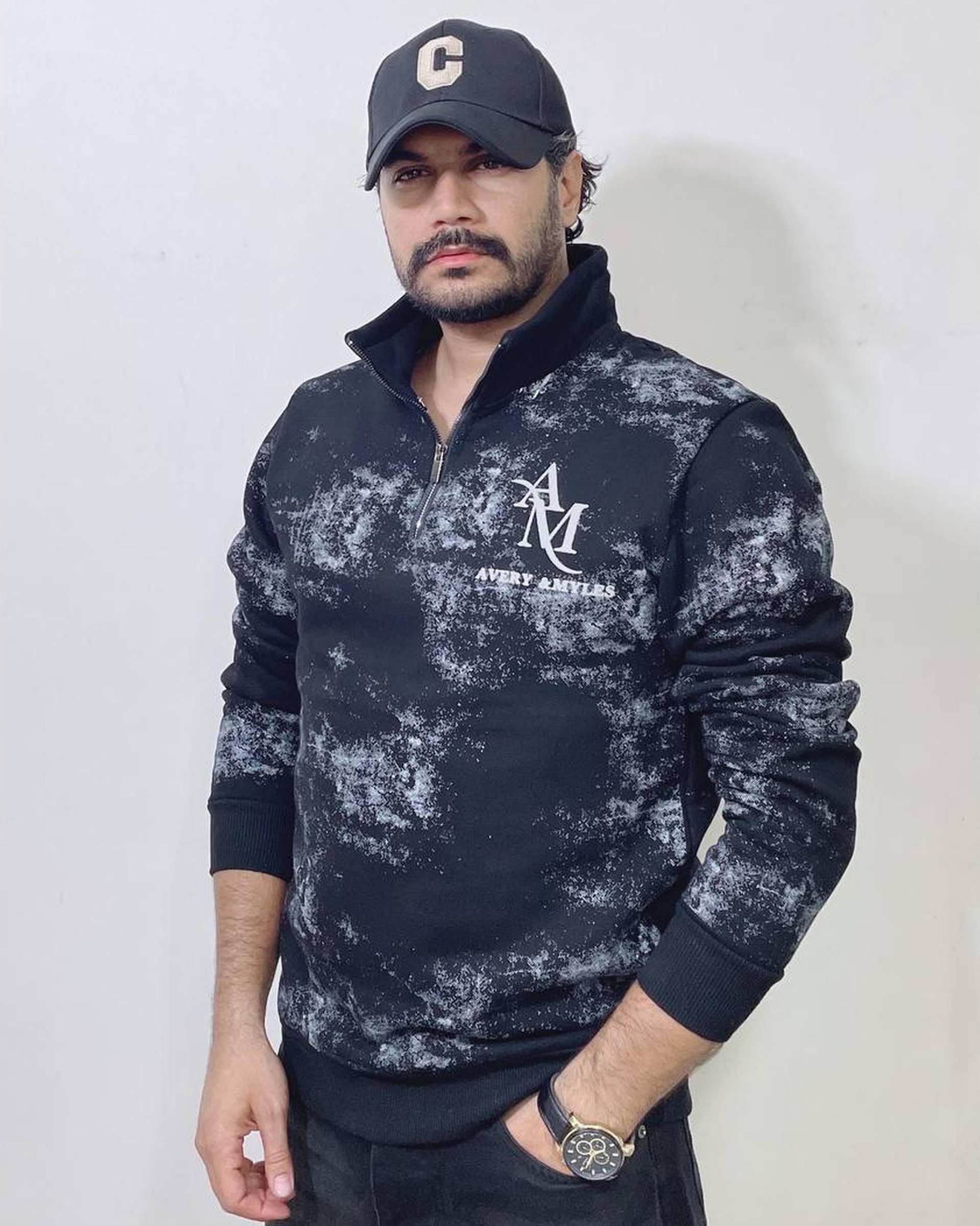 سویشرت مردانه نیم زیپ مشکی دیورسو Diverso کد 4837