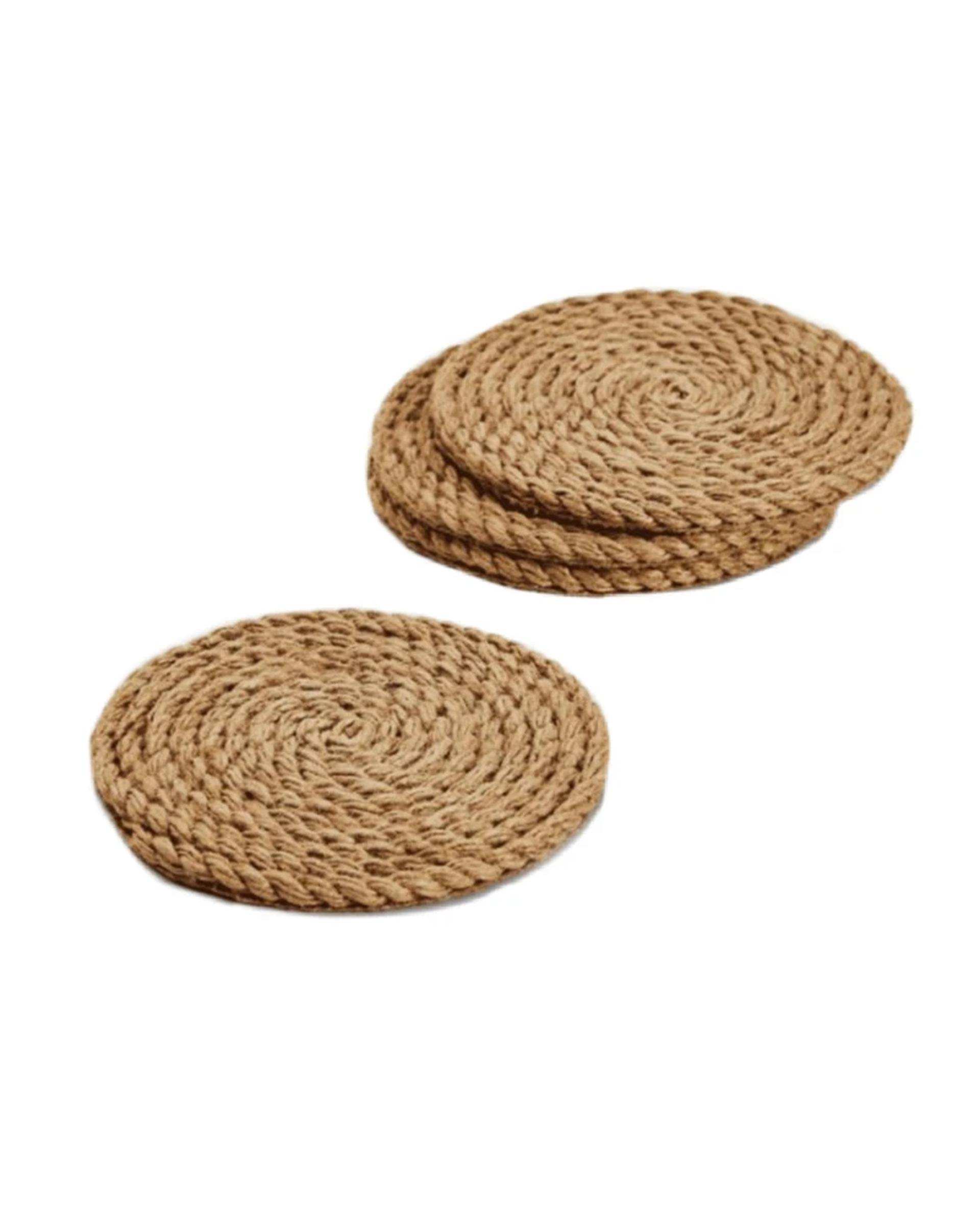 زیر بشقابی کرم تیره مدل کنفی بسته 4 عددی