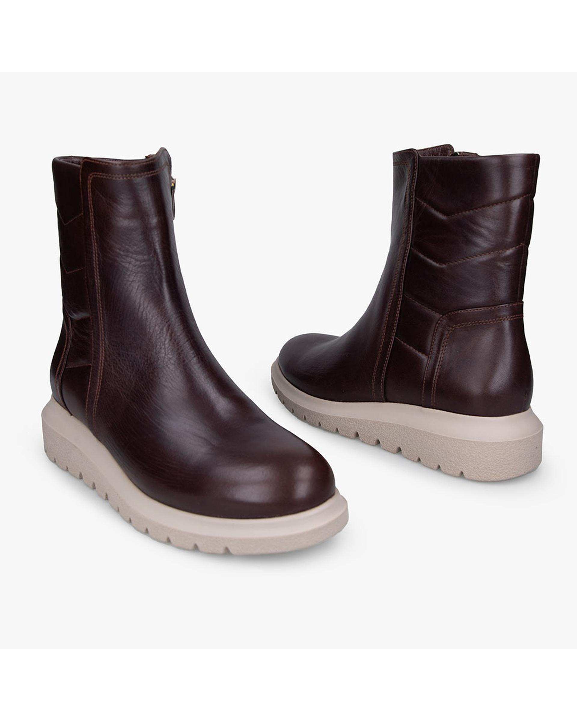 بوت چرم زنانه قهوه ای برتونیکس Berttonix کد A-4027