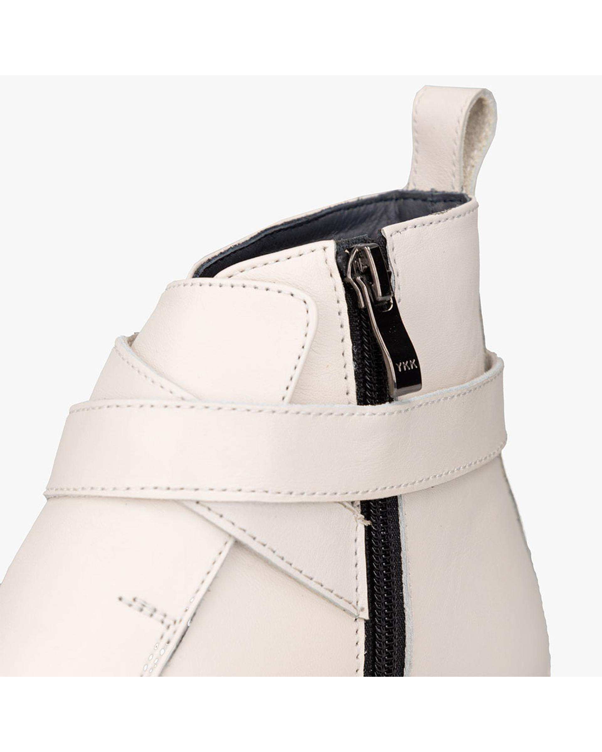 بوت چرم زنانه سفید برتونیکس Berttonix کد M-۴۱۰