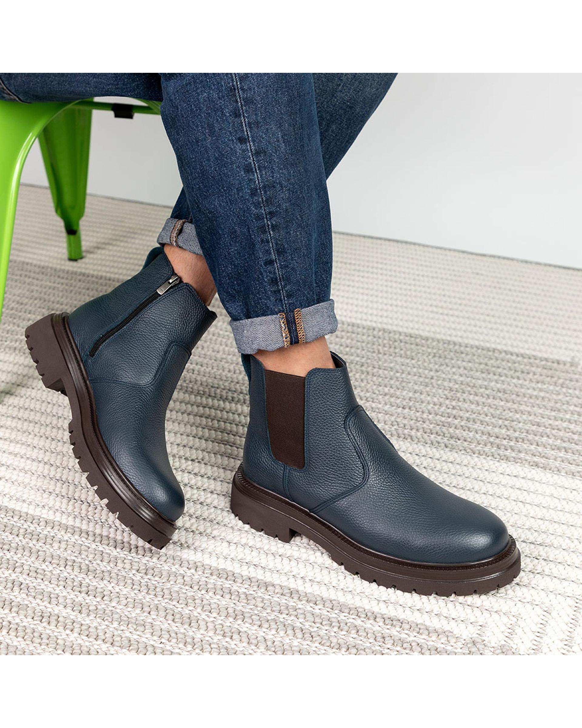 بوت چرم مردانه سرمه ای برتونیکس Berttonix کد M-۴۱۳ B