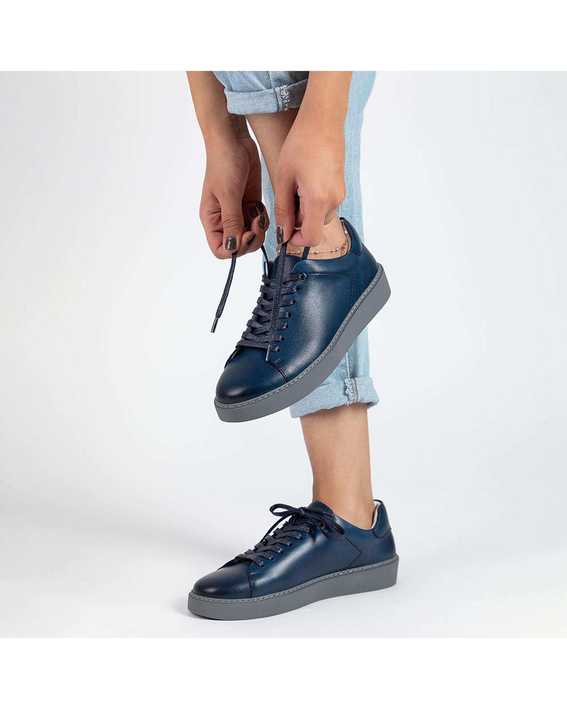 کفش چرم زنانه کژوال سرمه ای برتونیکس Berttonix کد MT-۴۰۸۱