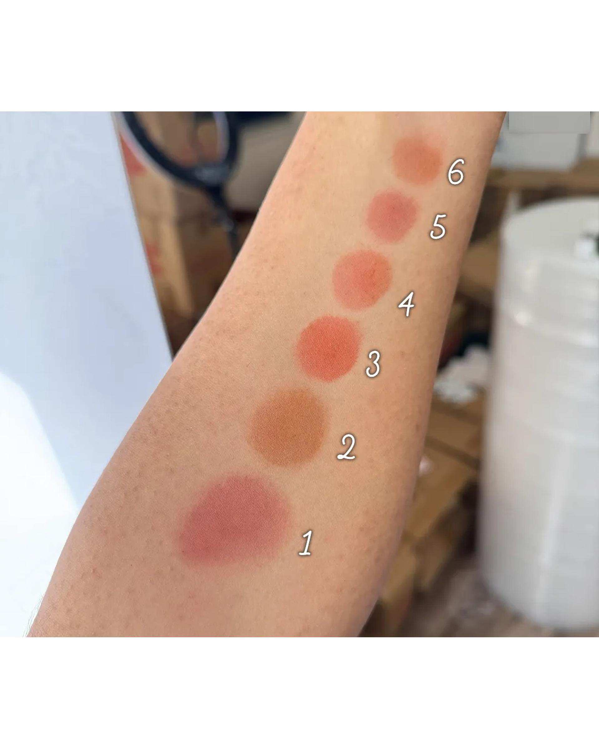 تینت لب و گونه میس بتی Miss Betty مدل ژله ای شماره 04