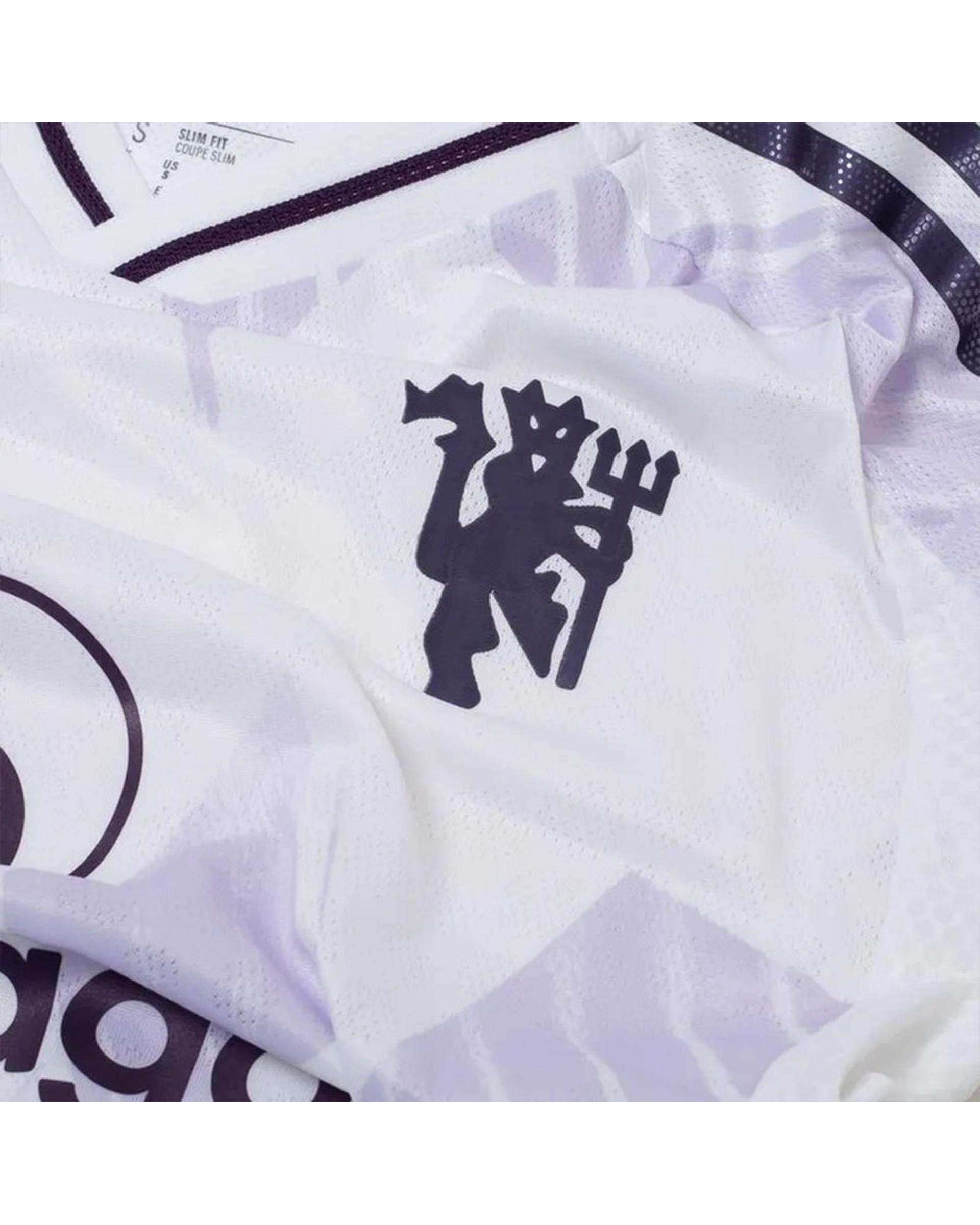 ست تی شرت و شلوارک ورزشی مردانه سفید پانیل Panil مدل منچستر یونایتد Away 2026