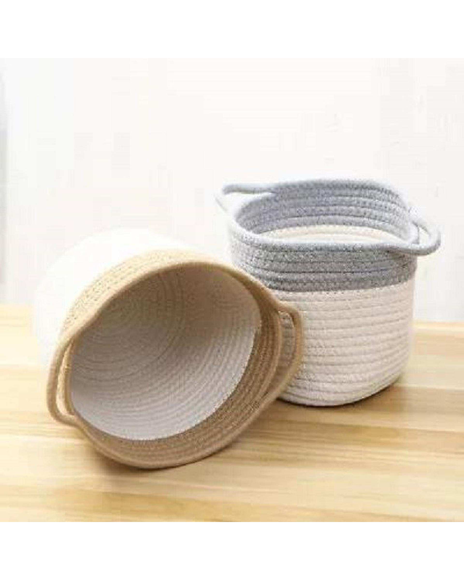 سطل حصیر بافی سفید و طوسی مدل 077