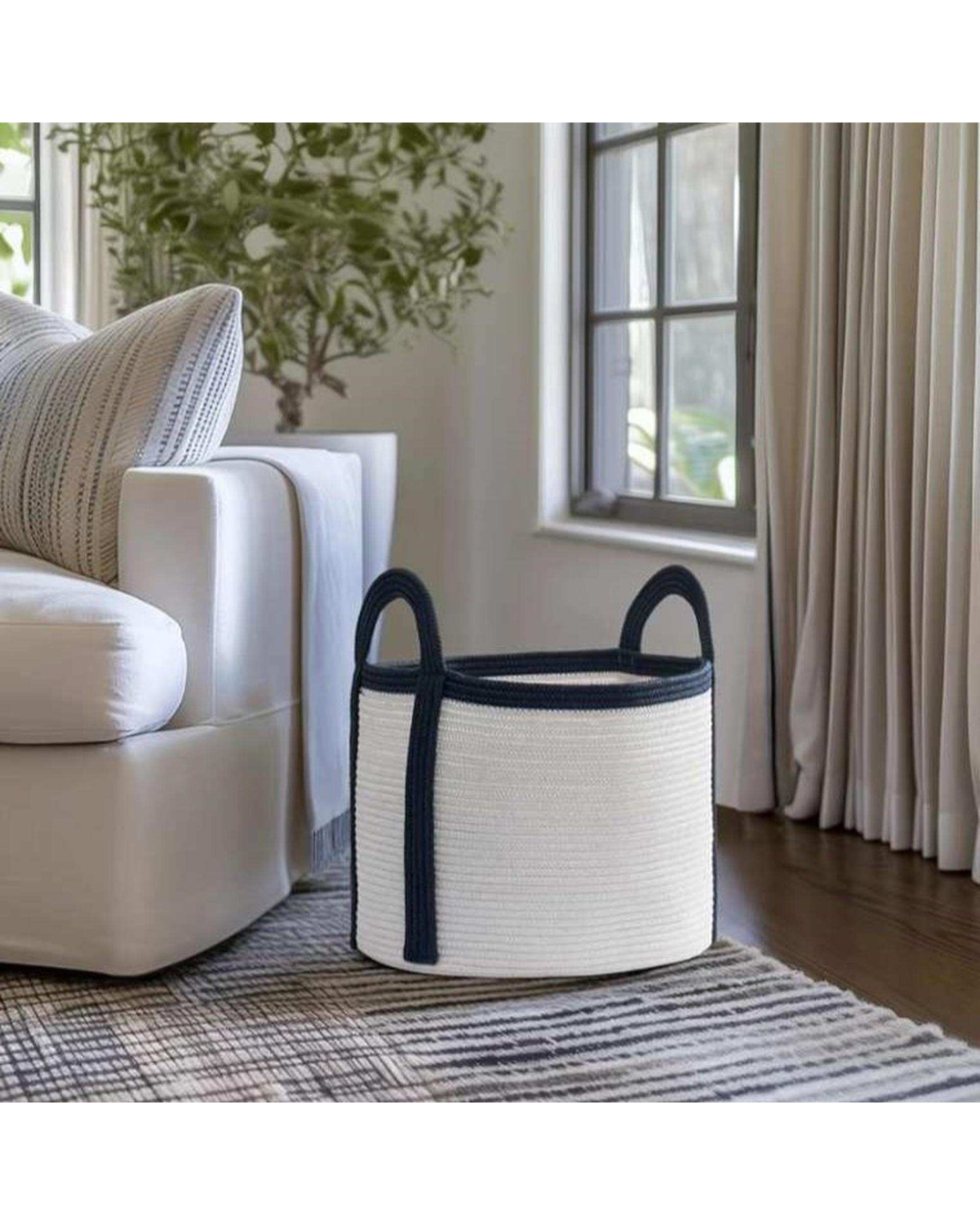 سبد لباس مدل هلالی