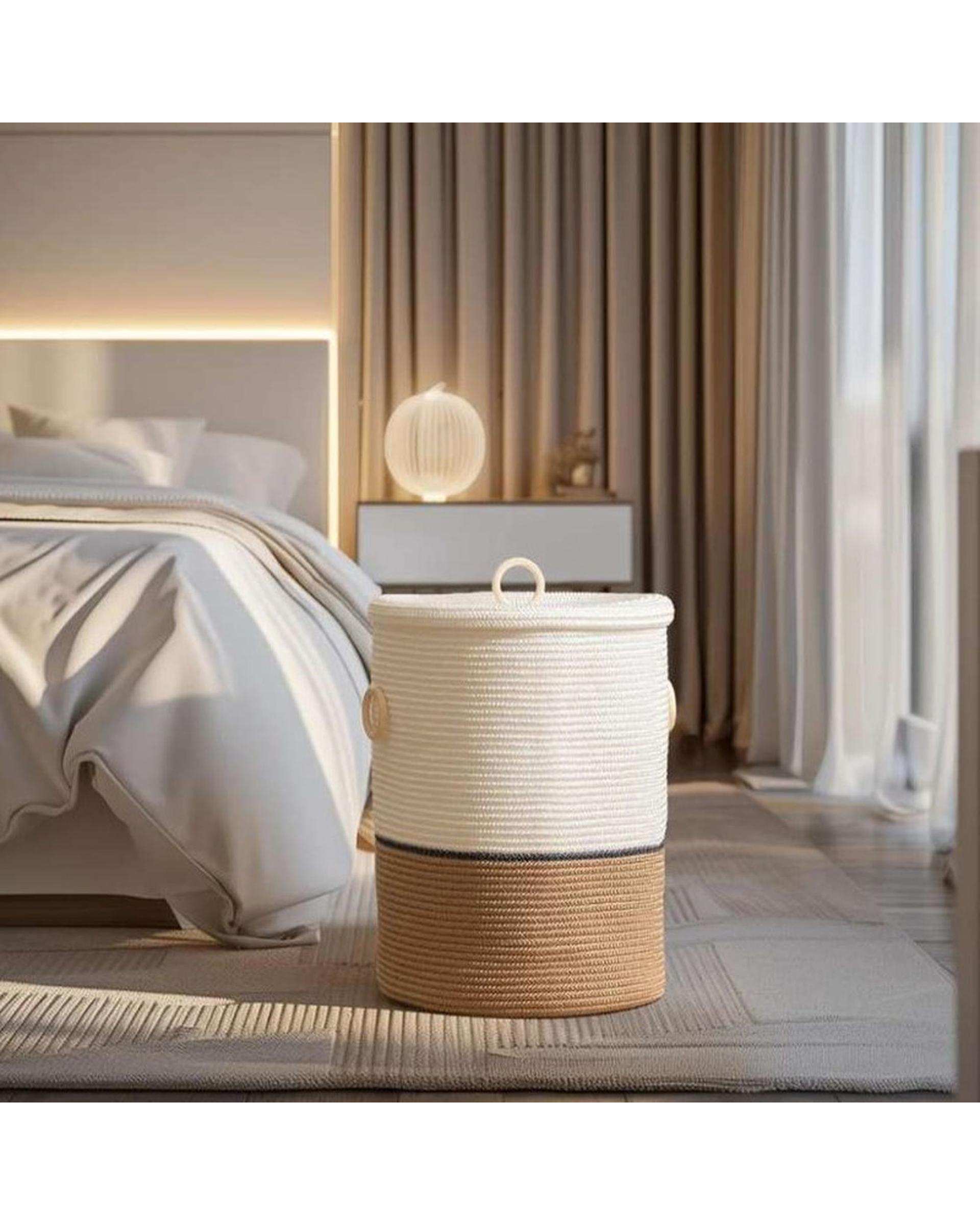 سبد لباس سفید کرم مدل چوبی