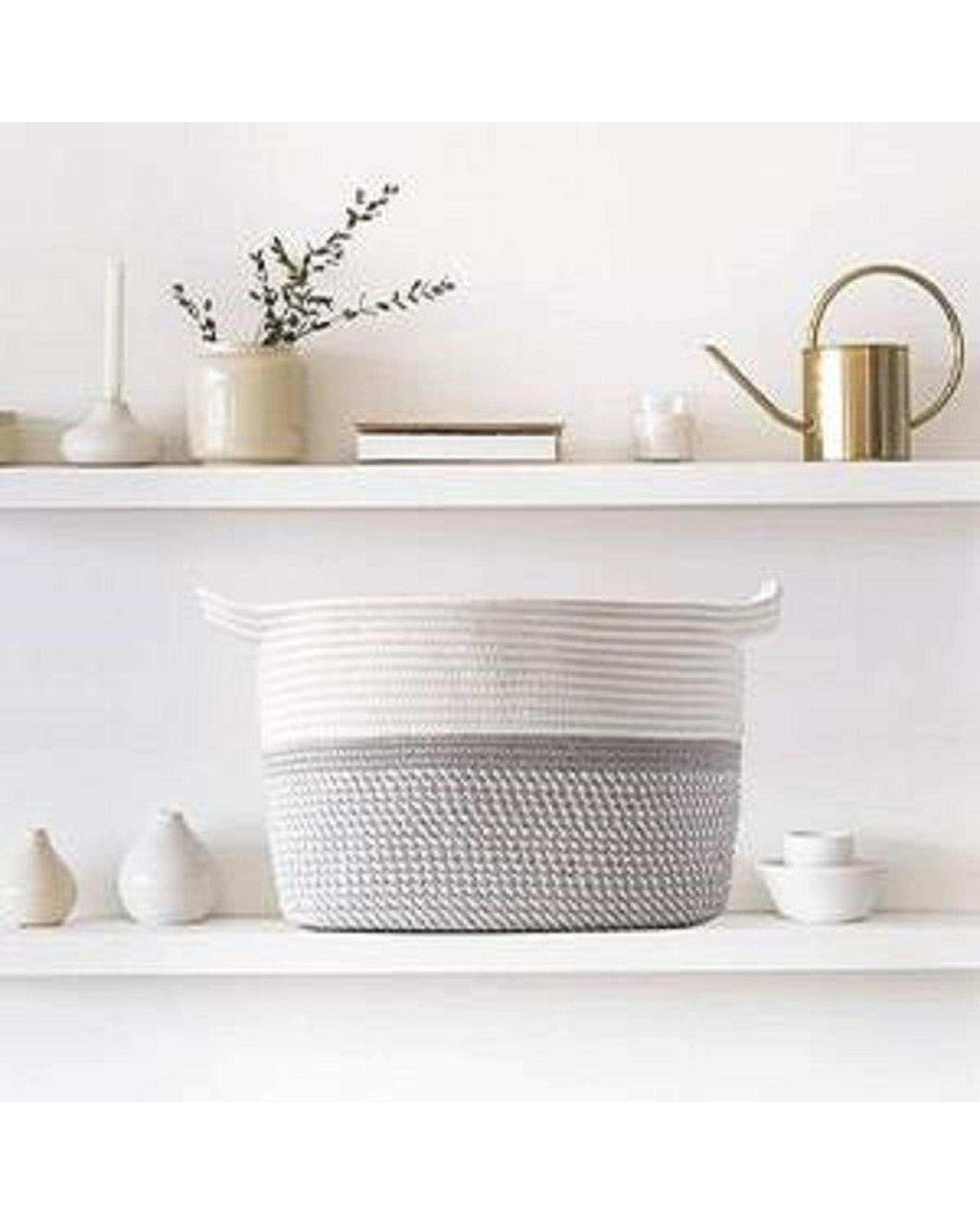 سبد لباس طوسی سفید مدل zbra