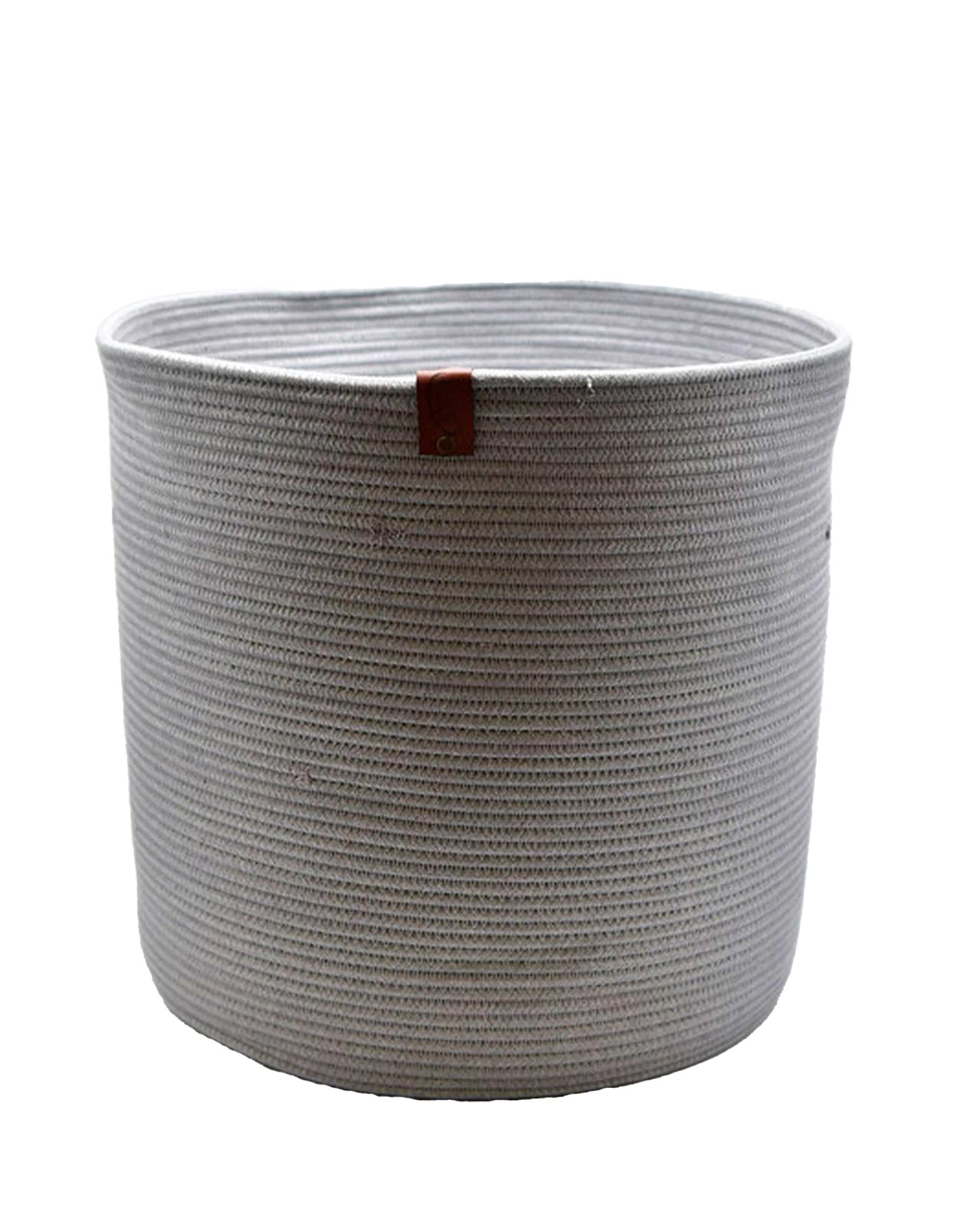 سبد لباس درب دار سی اند اس کد 6713