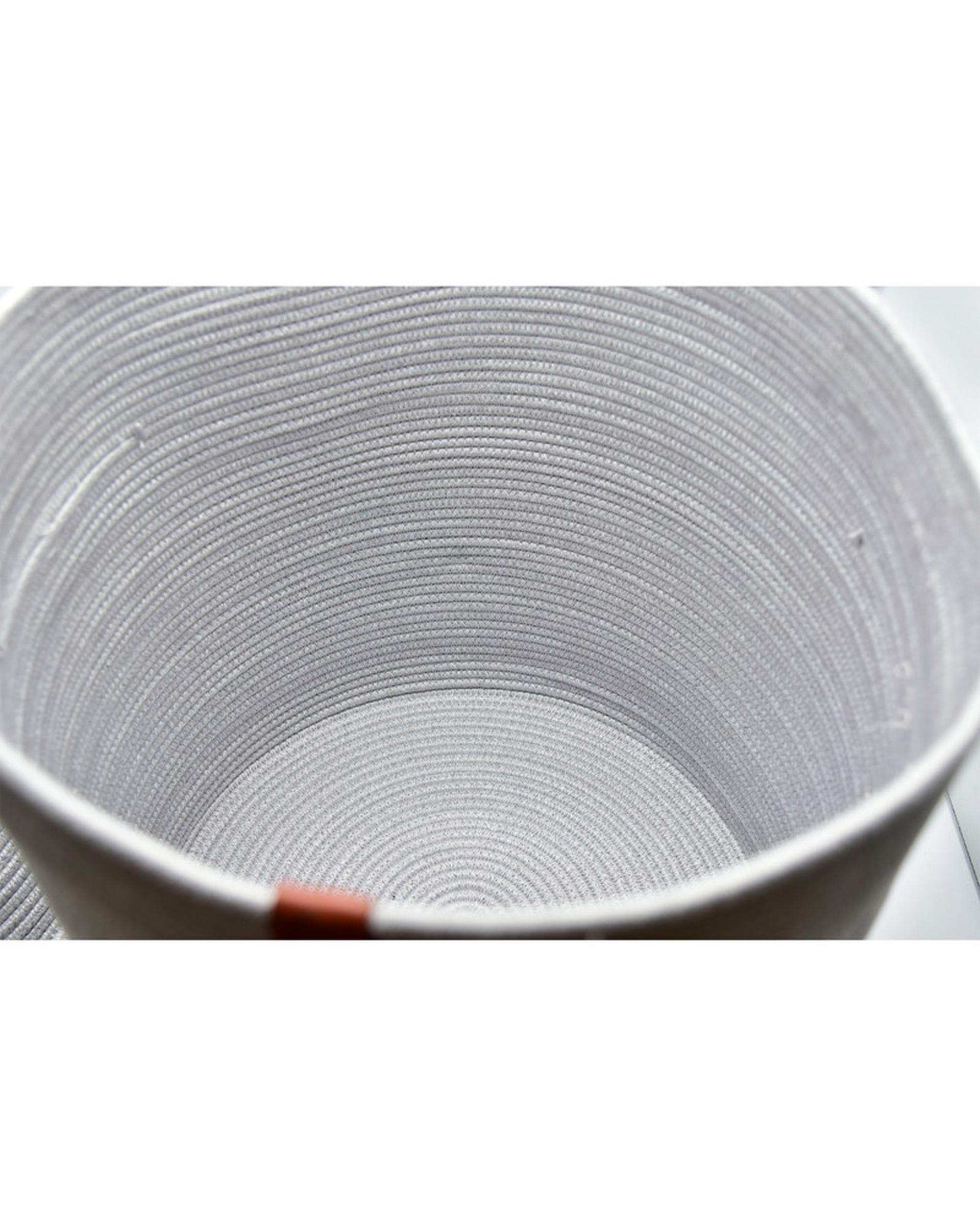 سبد لباس درب دار سی اند اس کد 6713