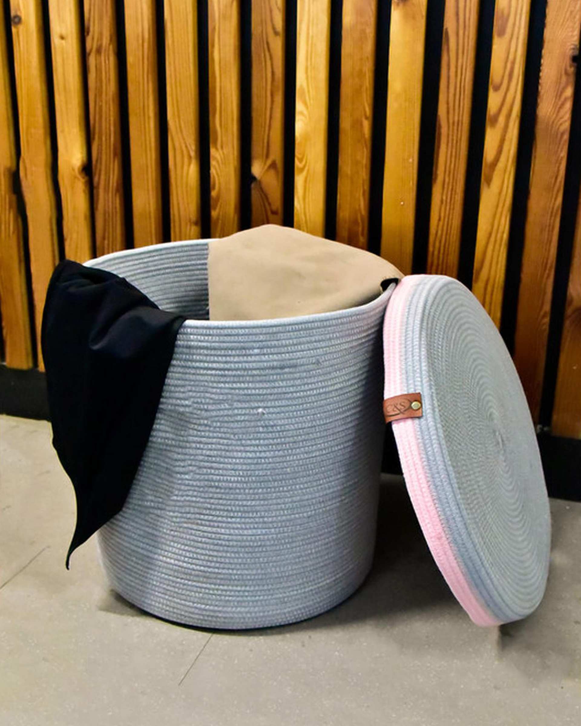 سبد لباس درب دار سی اند اس مدل TS کد 6713