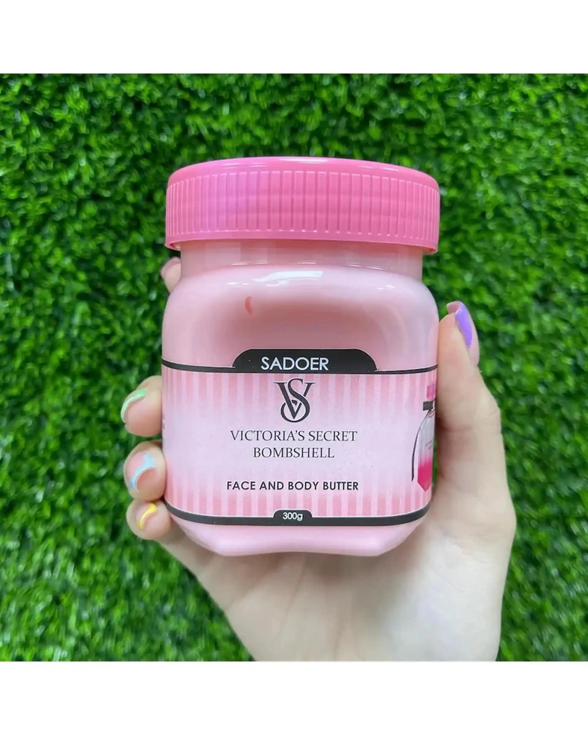 کره بدن و صورت سادور مدل Bombshell مناسب انواع پوست ویتامین E، بدون پارابن و مواد حساسیت زا، وزن 300 گرم