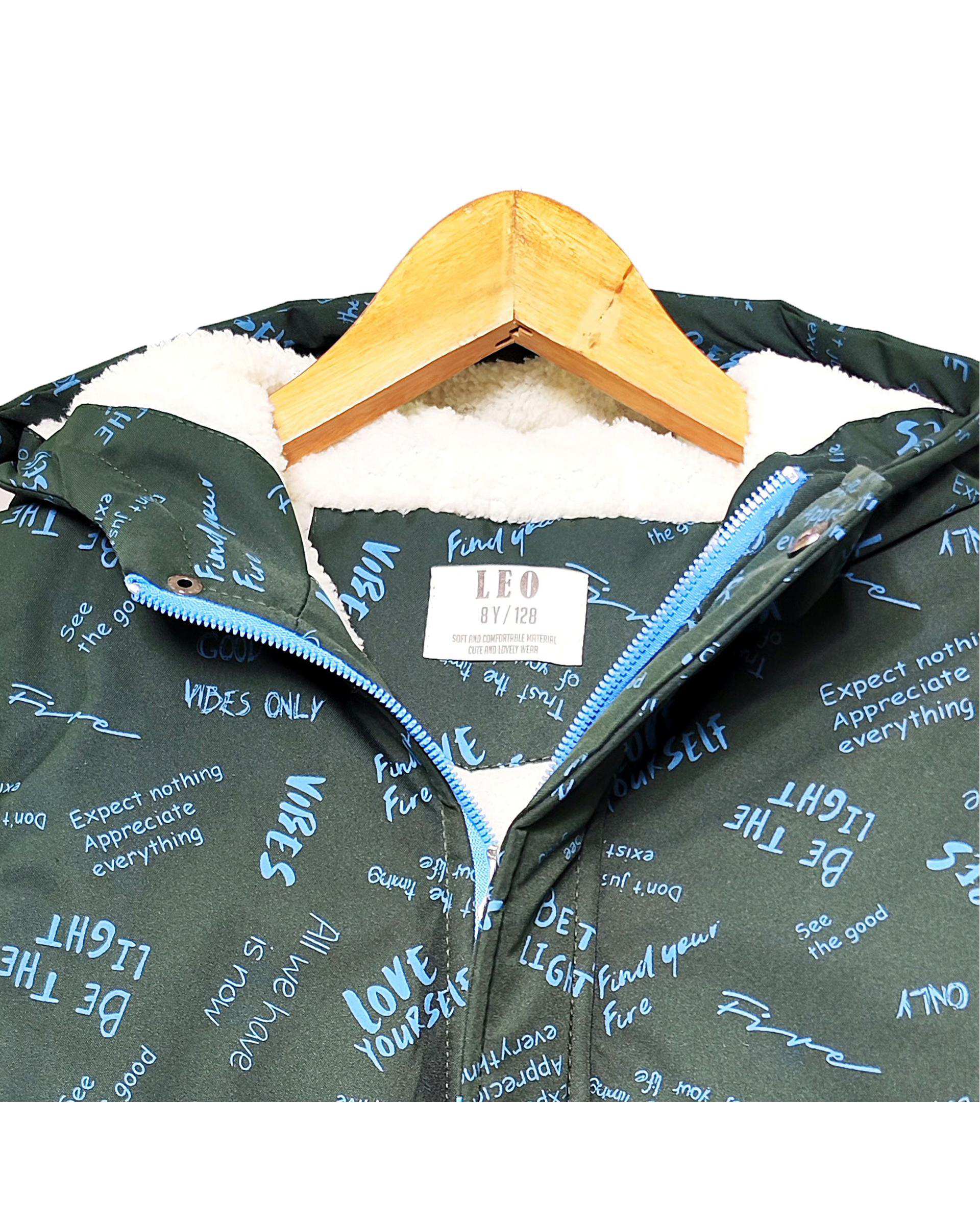 کاپشن پسرانه سبز لئو کیدز Leo Kids طرح حروف کد 7-6859