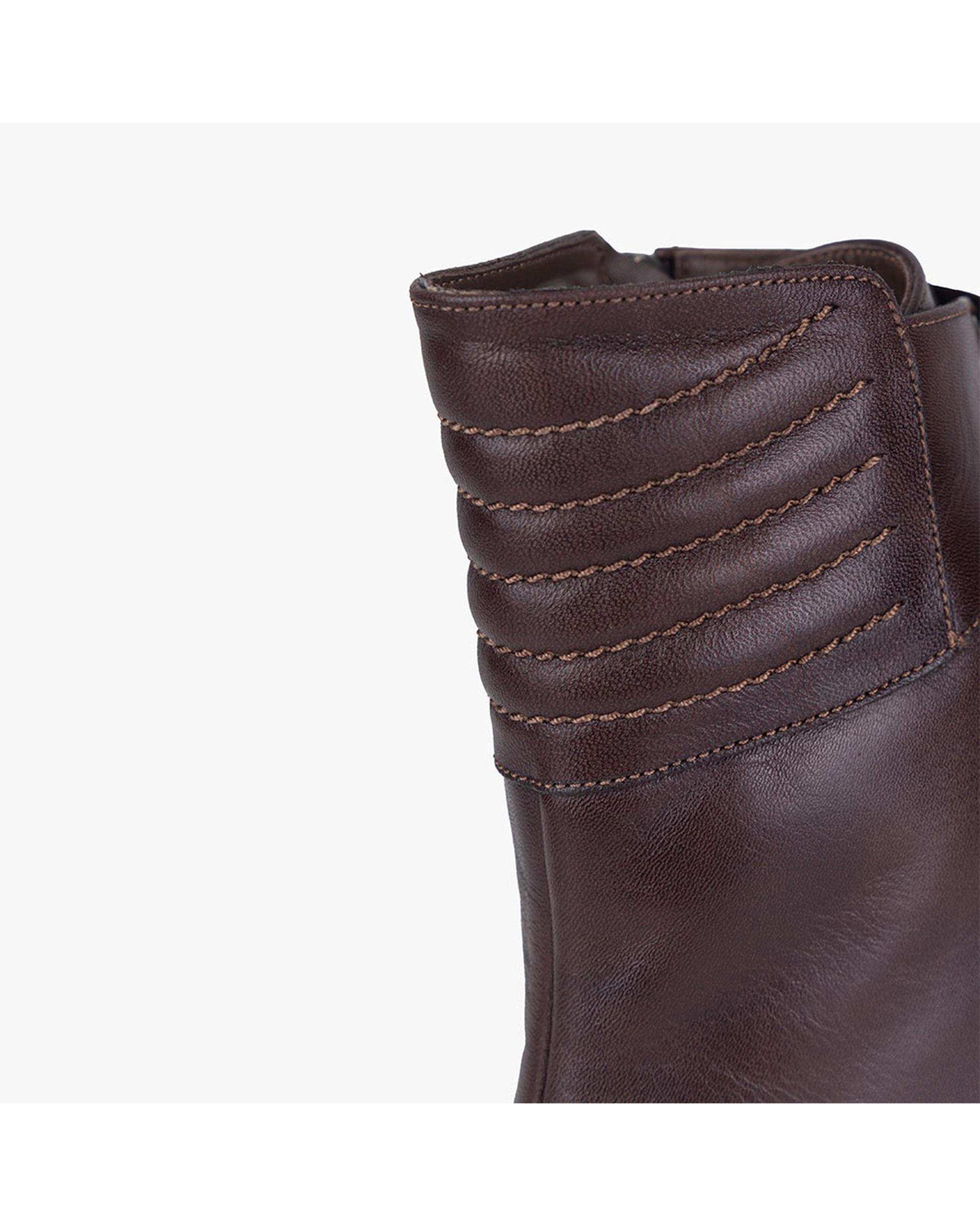 بوت چرم زنانه طبی قهوه ای برتونیکس Berttonix کد D 930