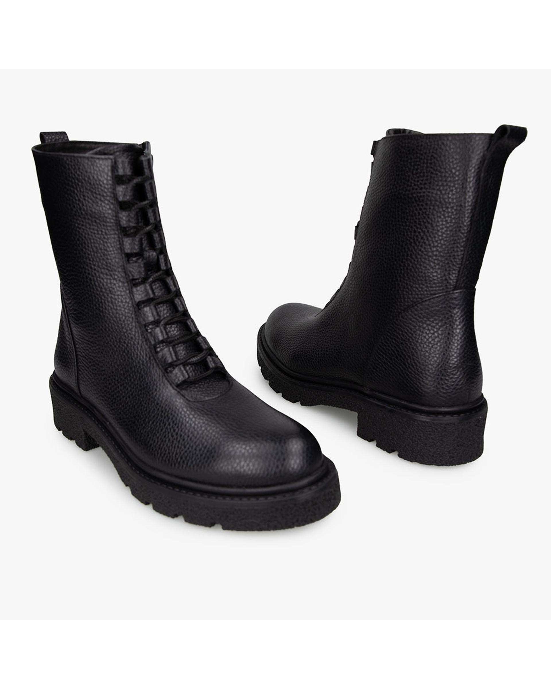 بوت چرم زنانه طبی مشکی برتونیکس Berttonix کد A-3020