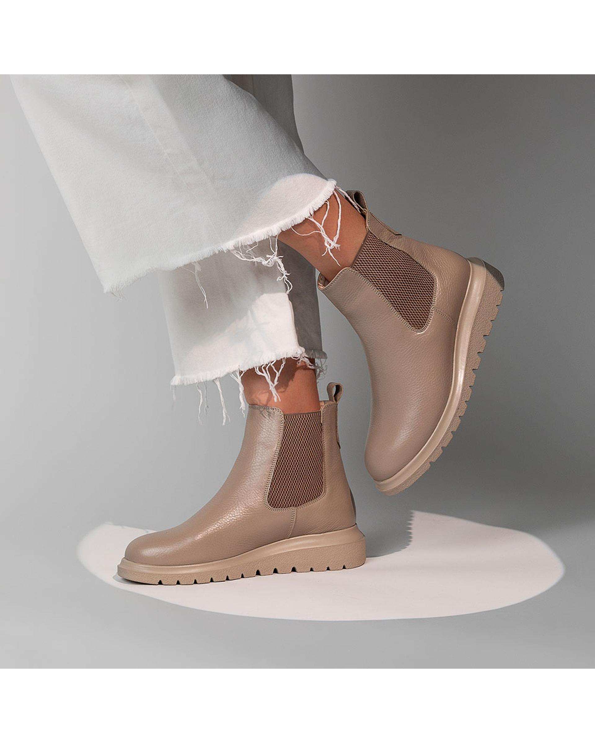 بوت چرم زنانه طبی ویزون برتونیکس Berttonix کد A-4029