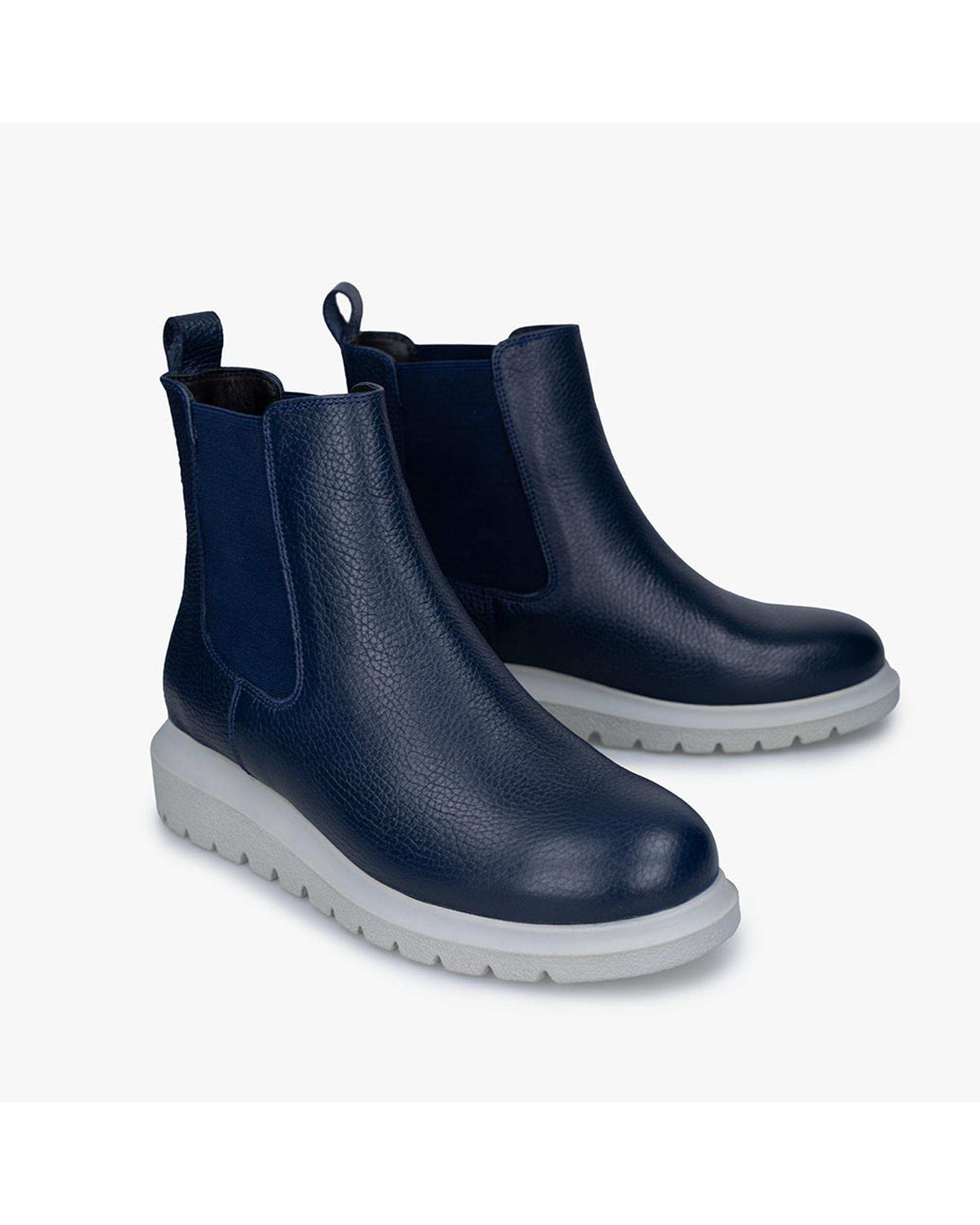 بوت چرم زنانه طبی سرمه ای برتونیکس Berttonix کد A-4029