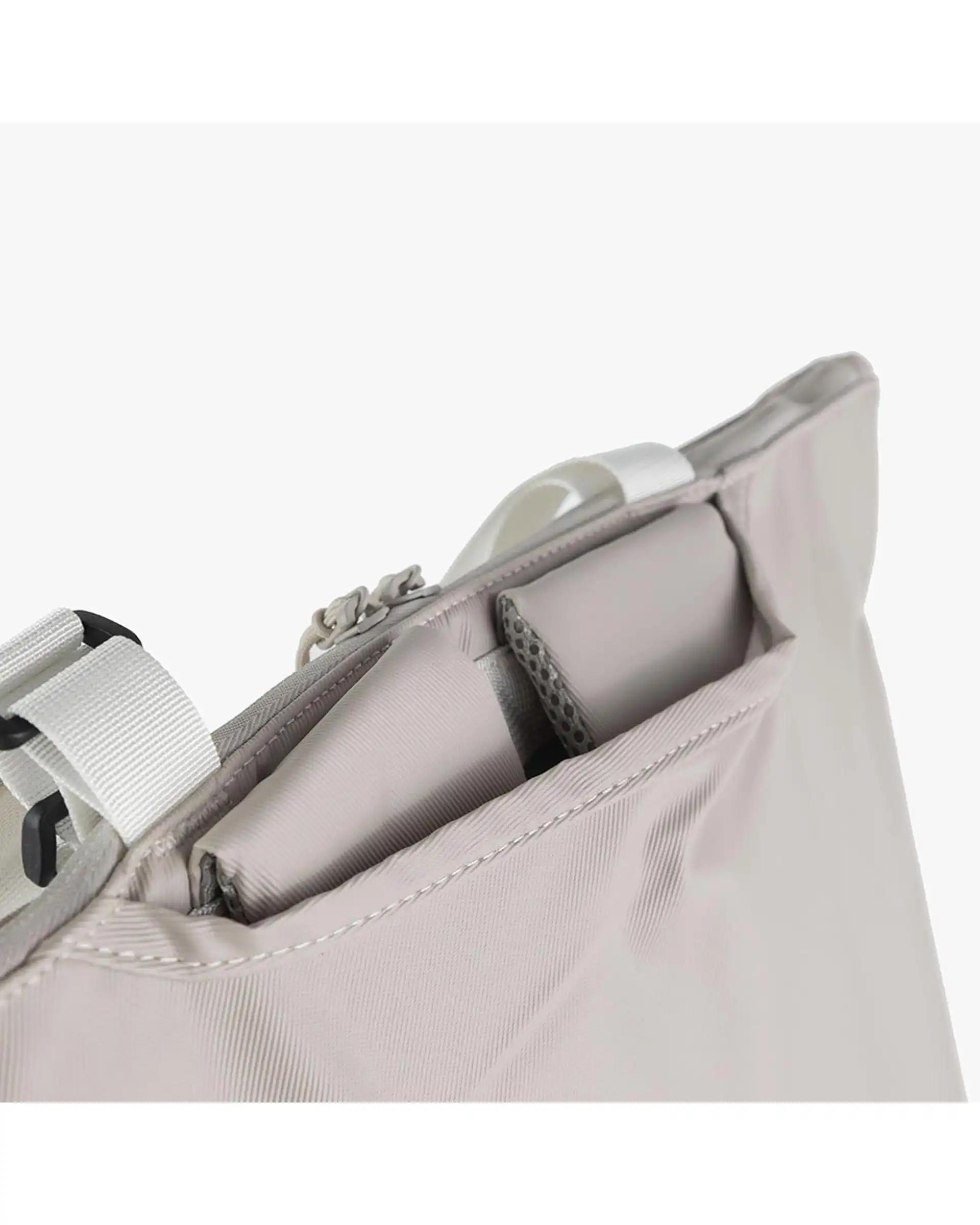 کیف دو کاره زنانه بژ برتونیکس Berttonix کد R-4430