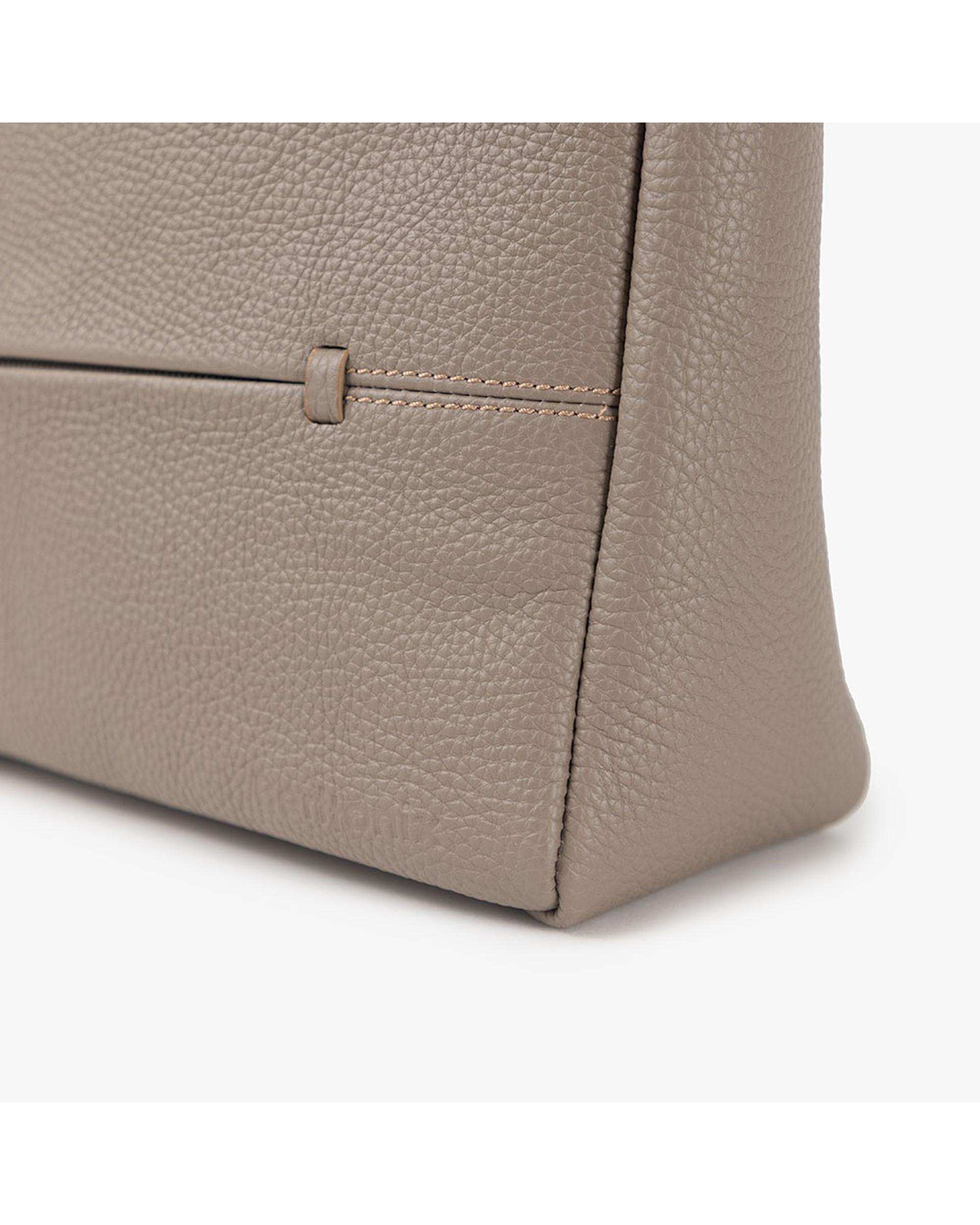 کیف دوشی چرم زنانه ویزون برتونیکس Berttonix کد 4045