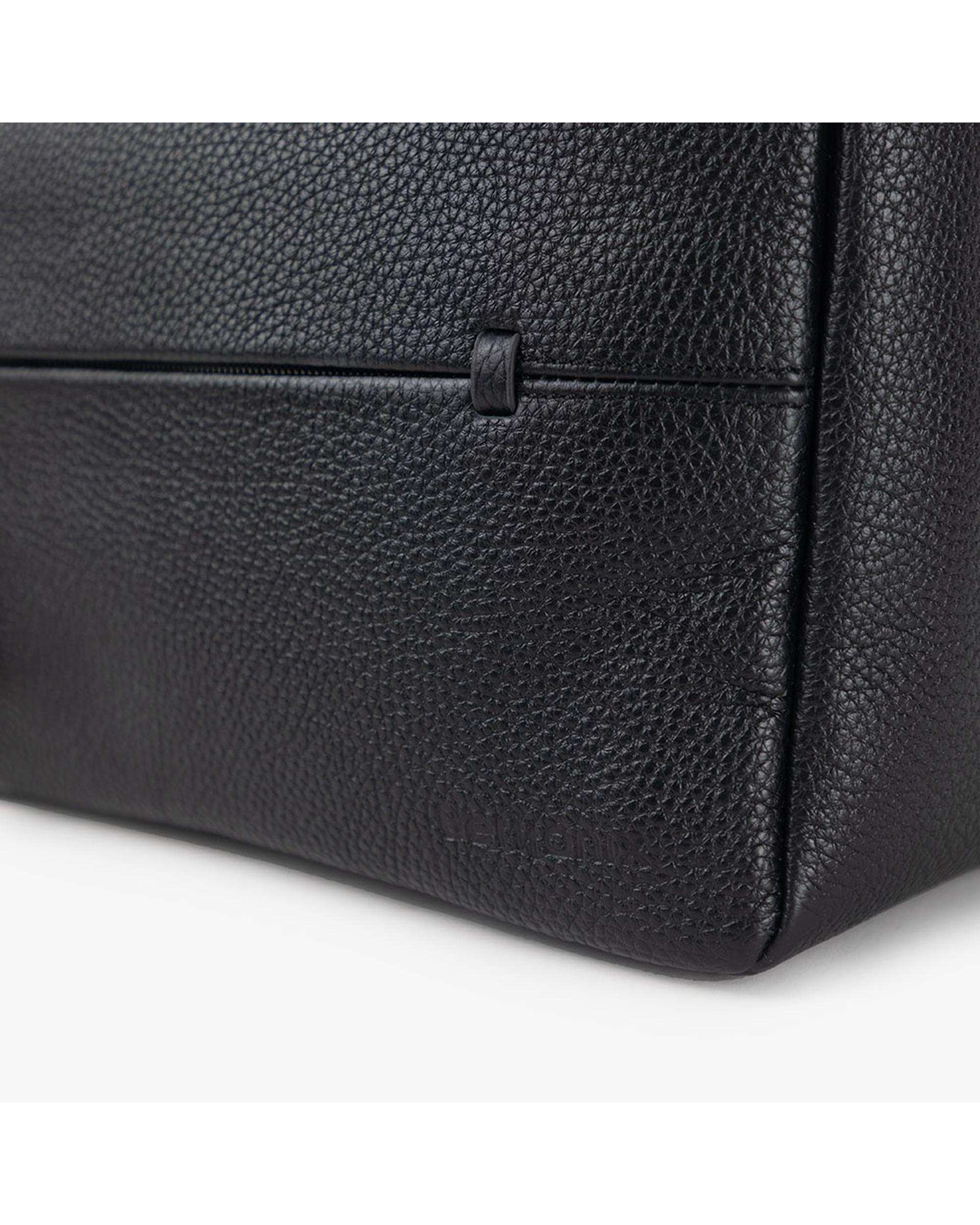 کیف دوشی چرم زنانه مشکی برتونیکس Berttonix کد 4045