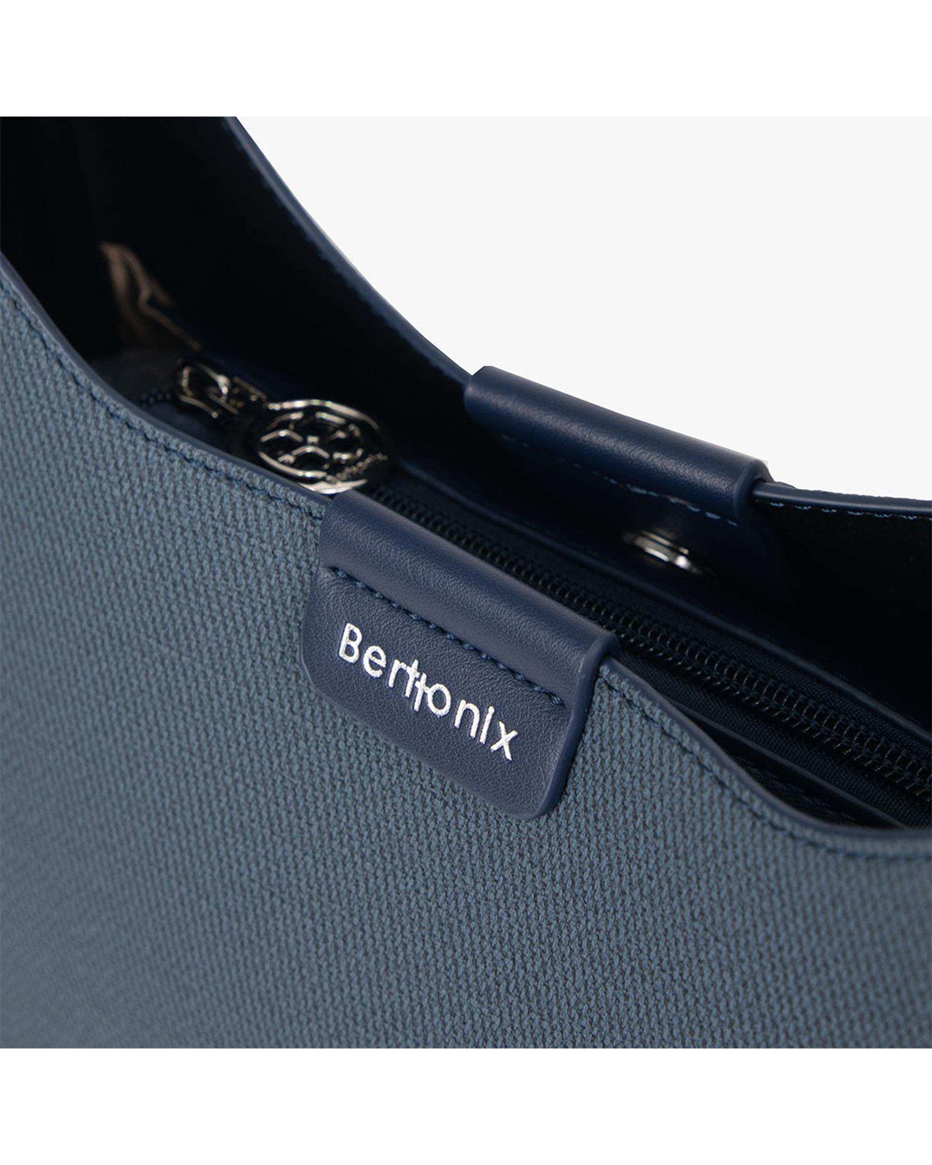 کیف دوشی زنانه سرمه ای برتونیکس Berttonix کد R-25006 به همراه جاکارتی