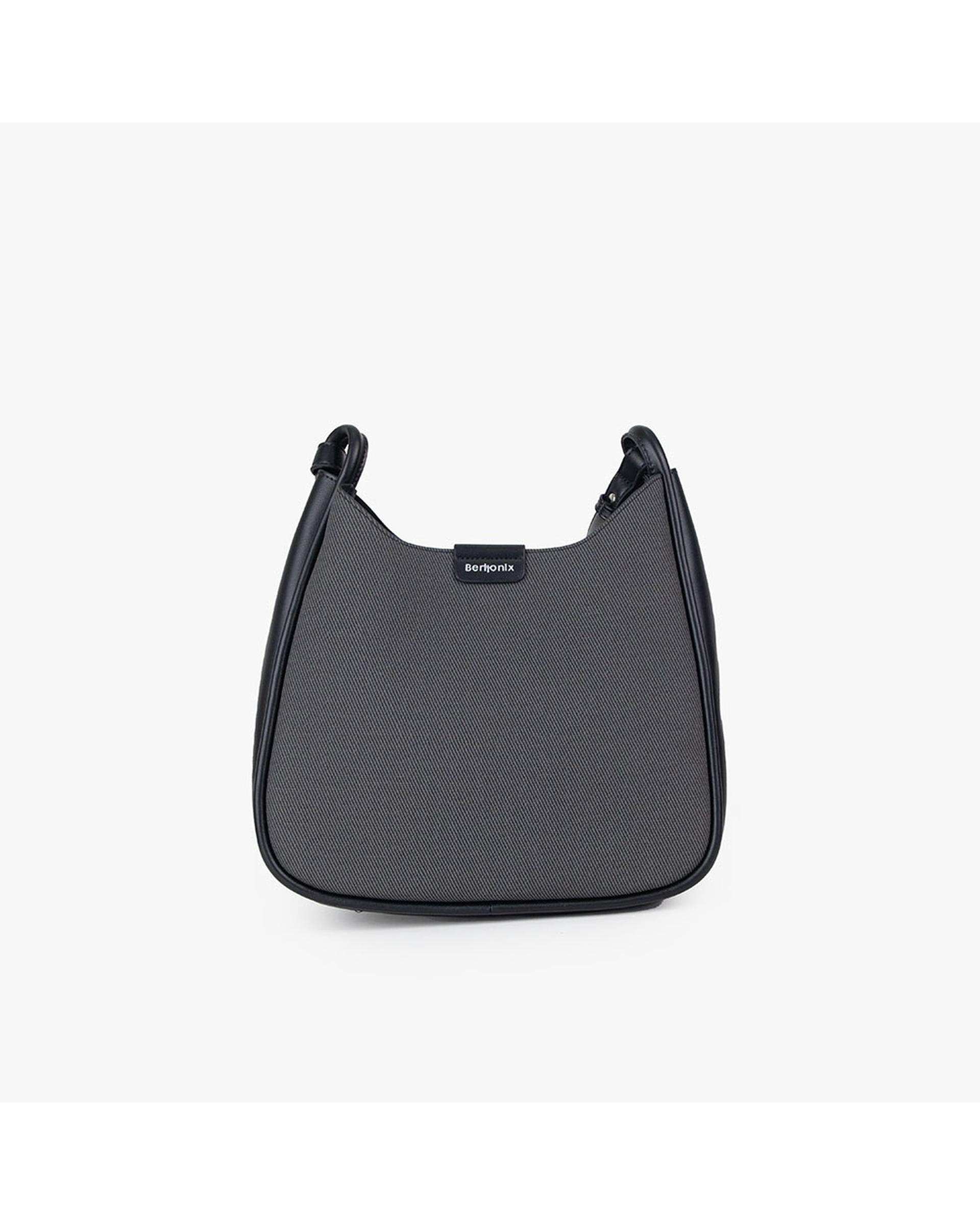 کیف دوشی زنانه مشکی برتونیکس Berttonix کد R-25006 به همراه جاکارتی