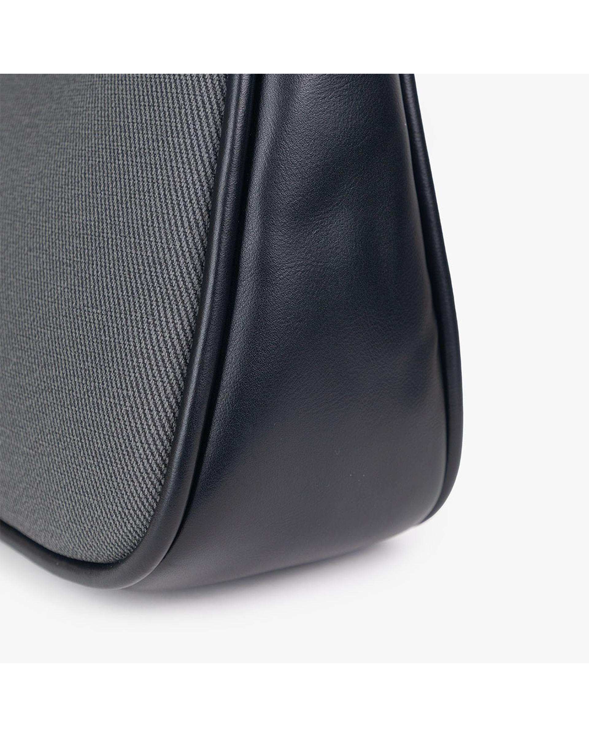 کیف دوشی زنانه مشکی برتونیکس Berttonix کد R-25006 به همراه جاکارتی