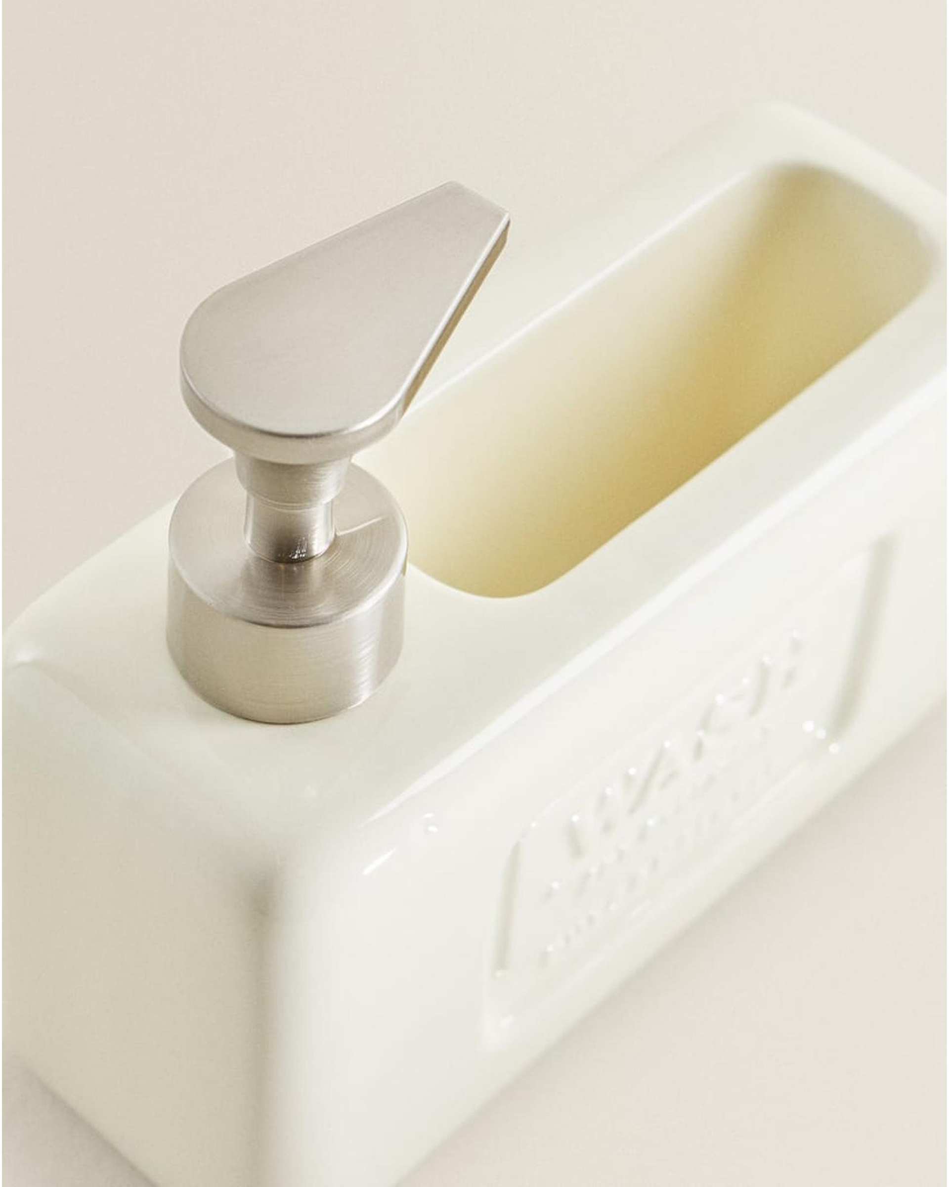 ست پمپ مایع ظرفشویی و جا اسکاچی زارا هوم