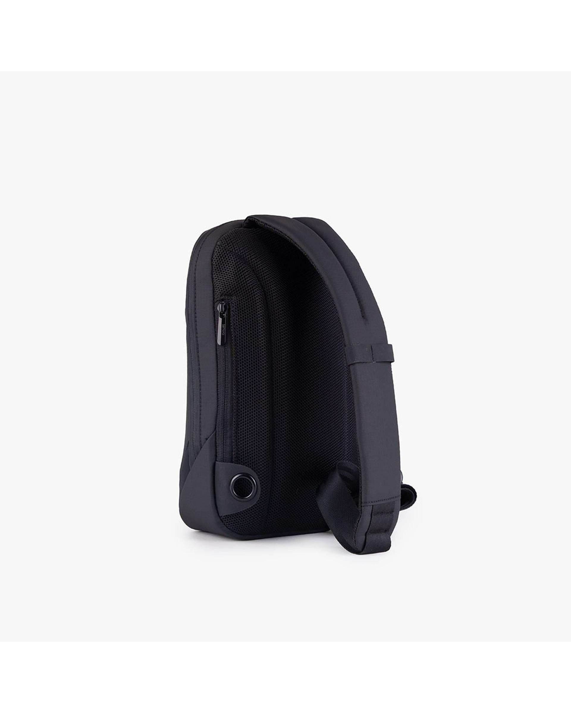 کیف کراس بادی مشکی برتونیکس Berttonix کد R-1060