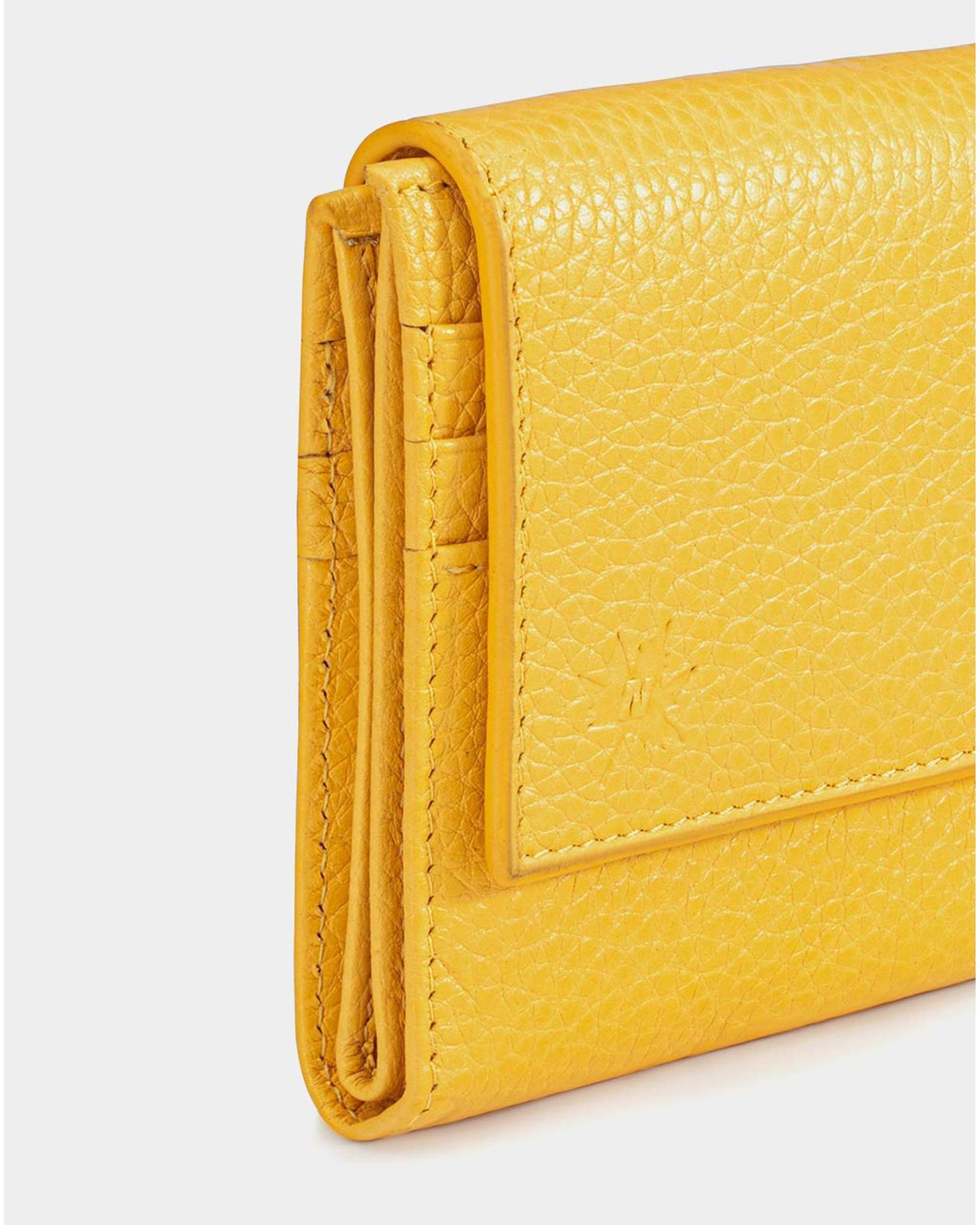 کیف پول چرم زنانه زرد نوین چرم Novincharm مدل رناتا Fm- PW3182